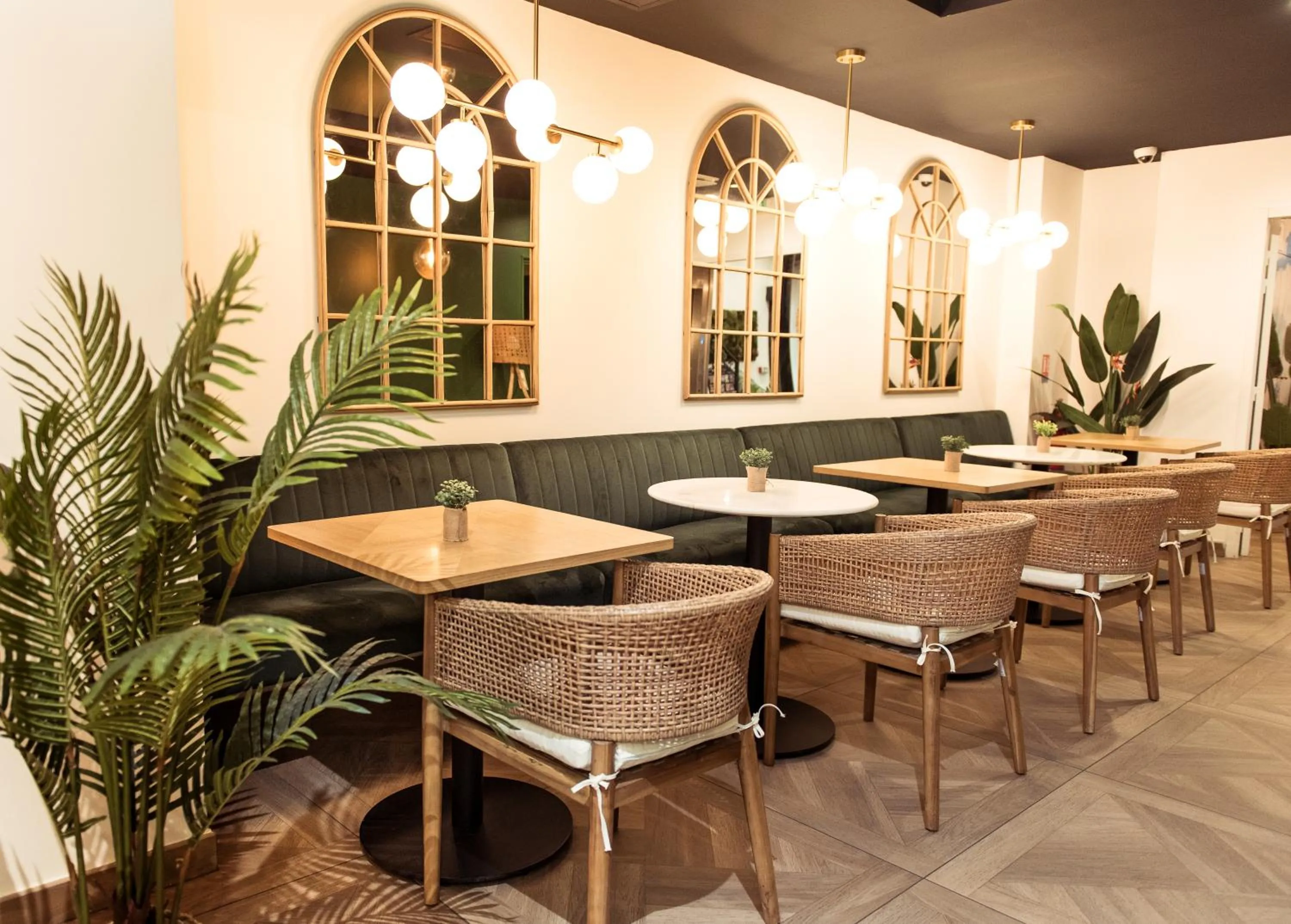 Breakfast in Hôtel Le M - Marseille