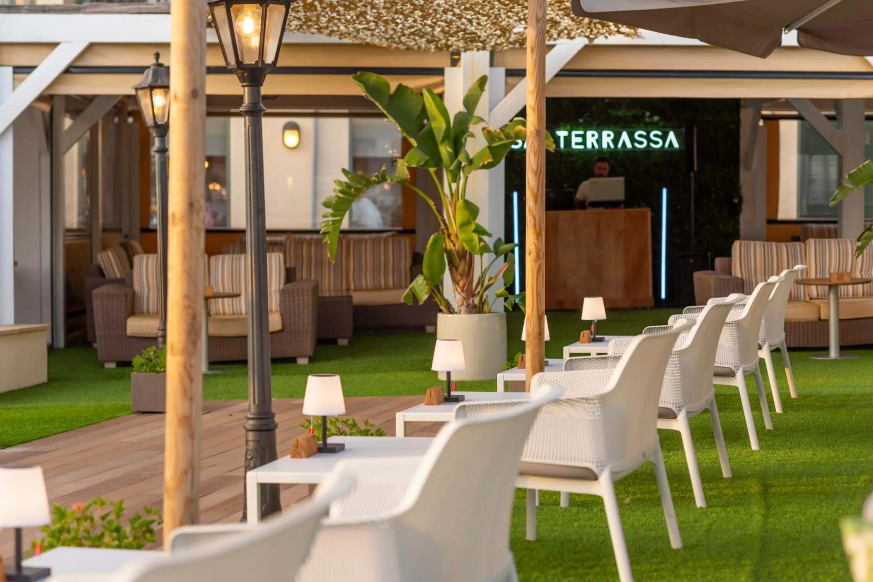 Restaurant/places to eat in Valentin Star Menorca - Adults Only