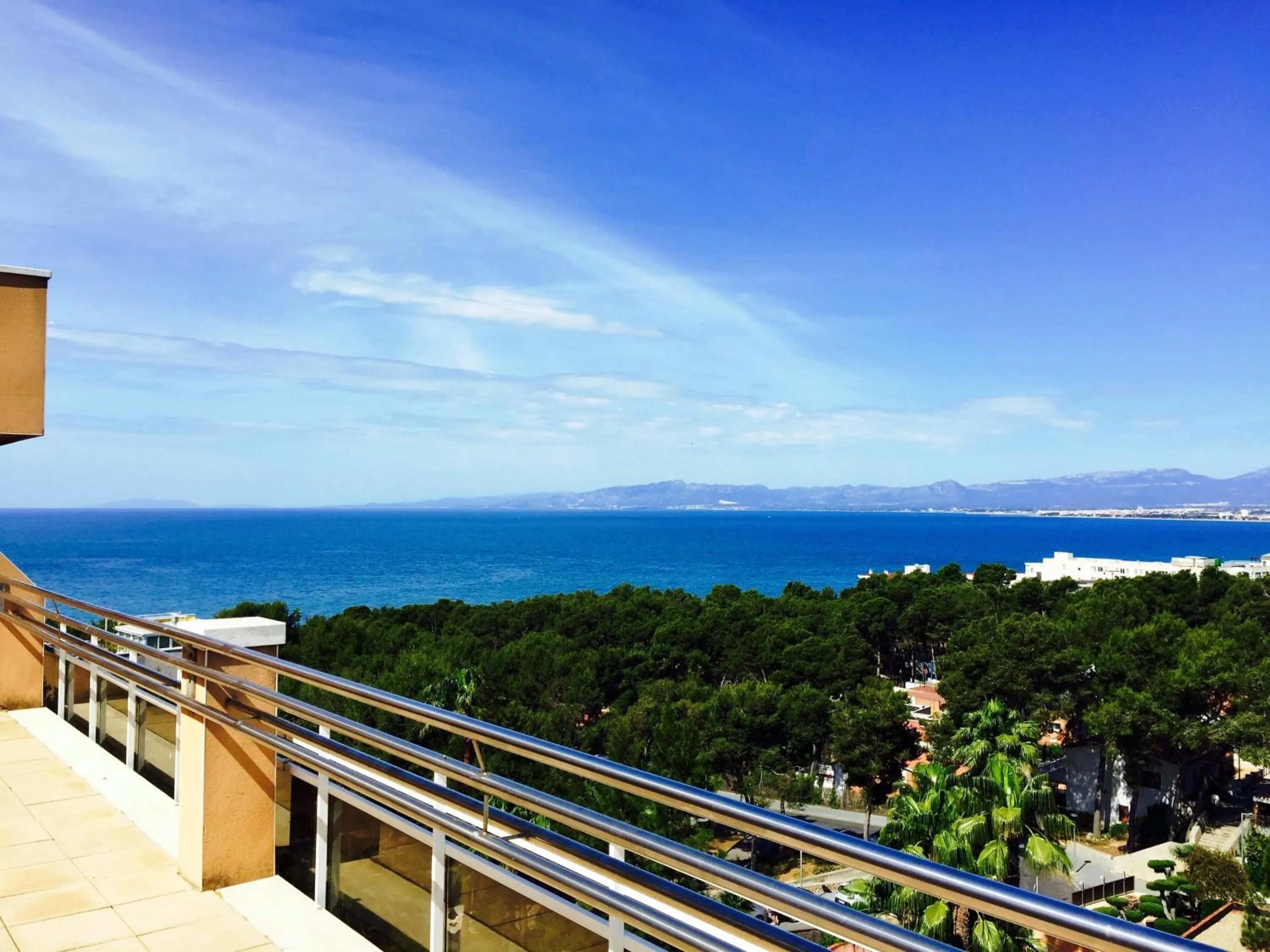 Day in Aparthotel SunClub Salou