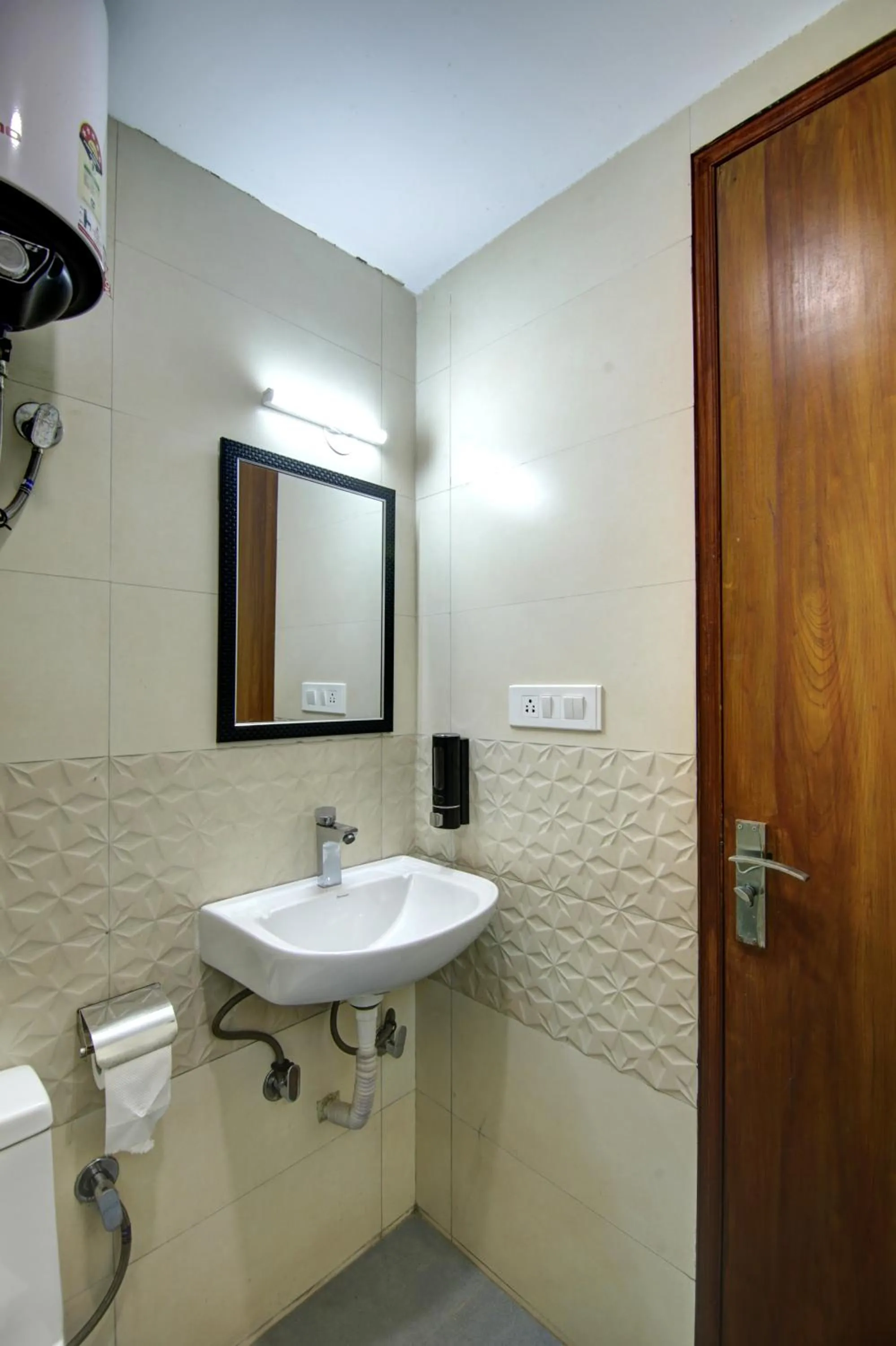 Toilet in Hotel TMS Grand