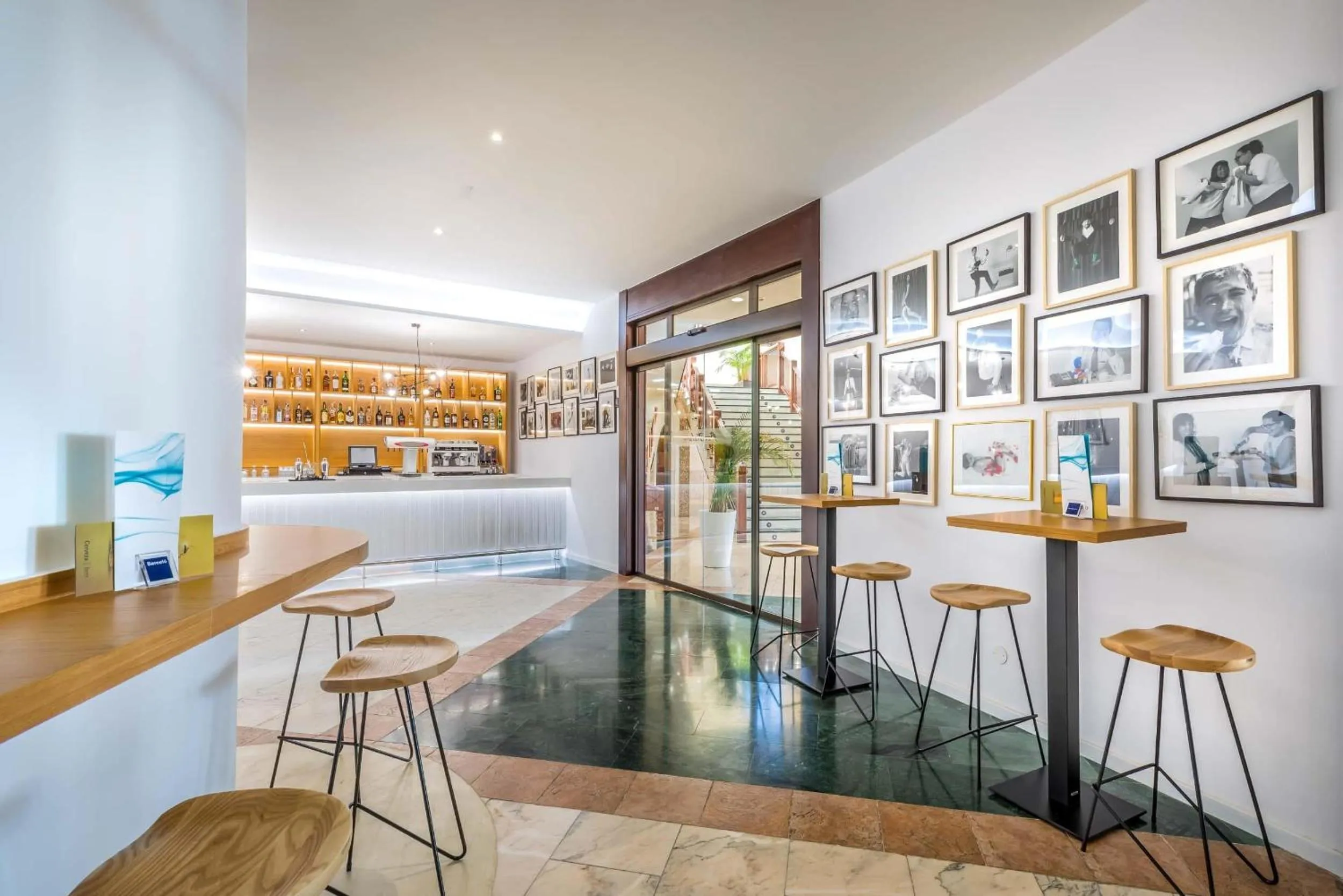 Lounge or bar in Occidental Jandía Mar