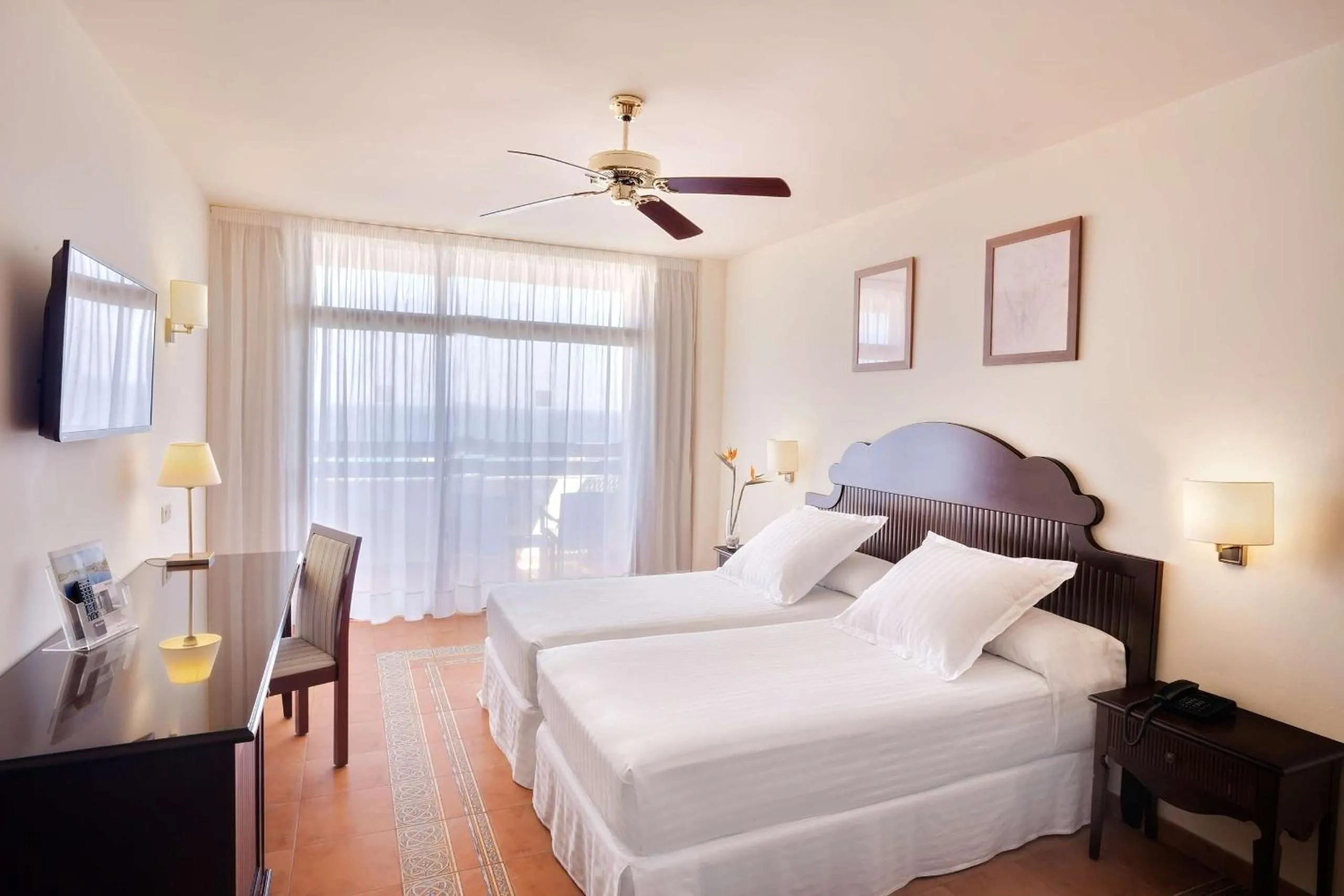 Bedroom, Bed in Occidental Jandía Mar