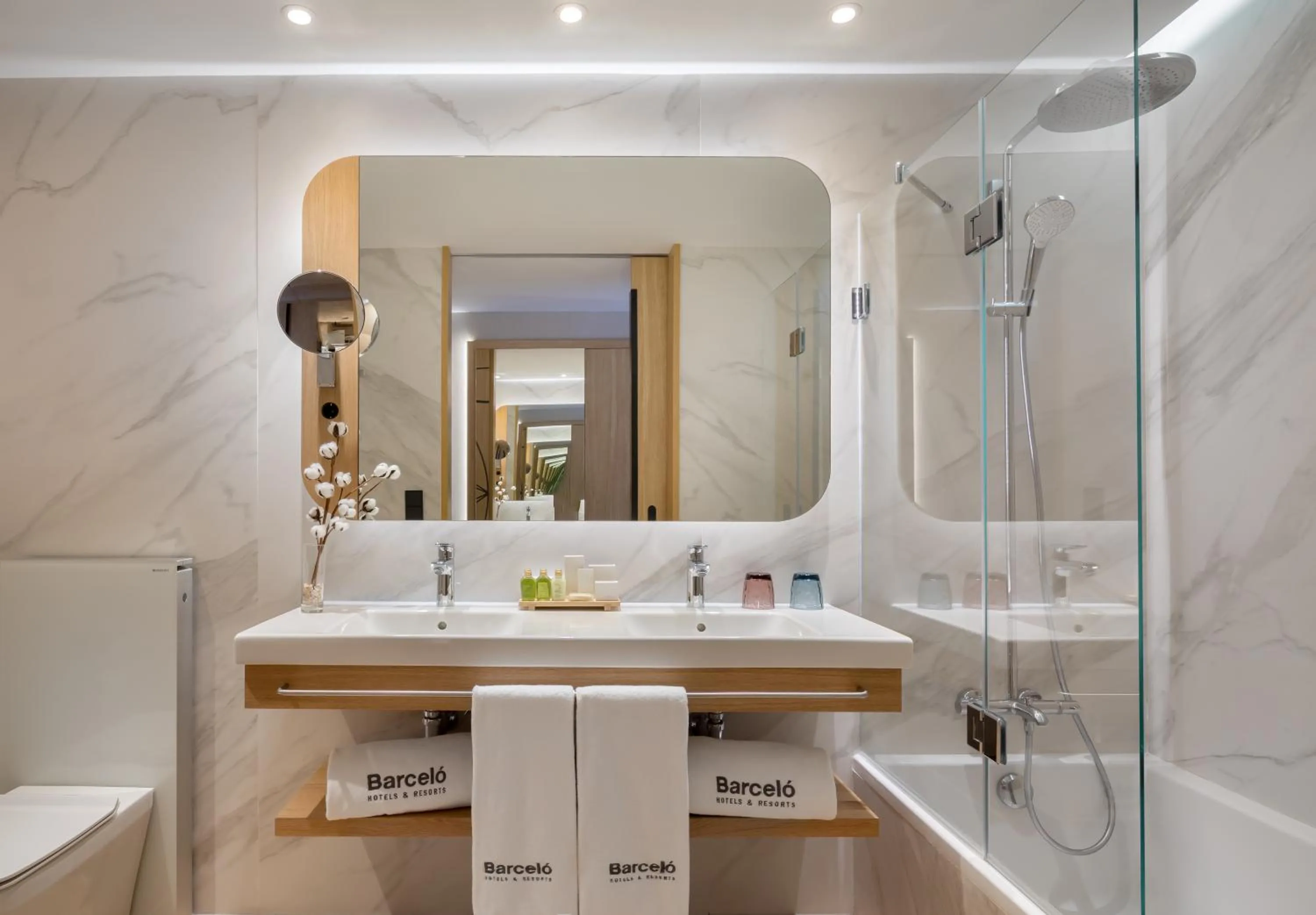 Bathroom in Barceló Cáceres V Centenario