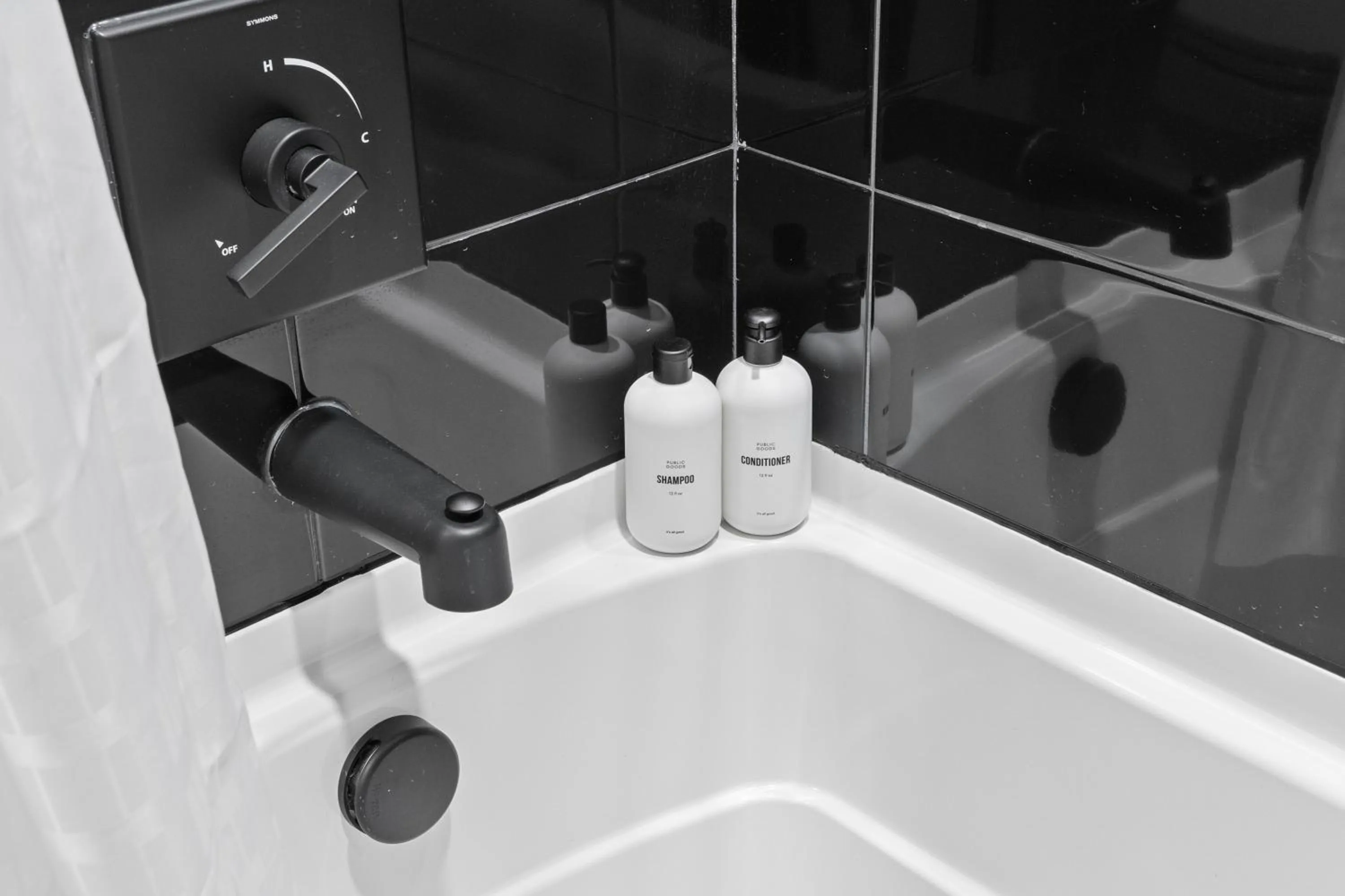 Bathroom in WhyHotel by Placemakr, Columbia