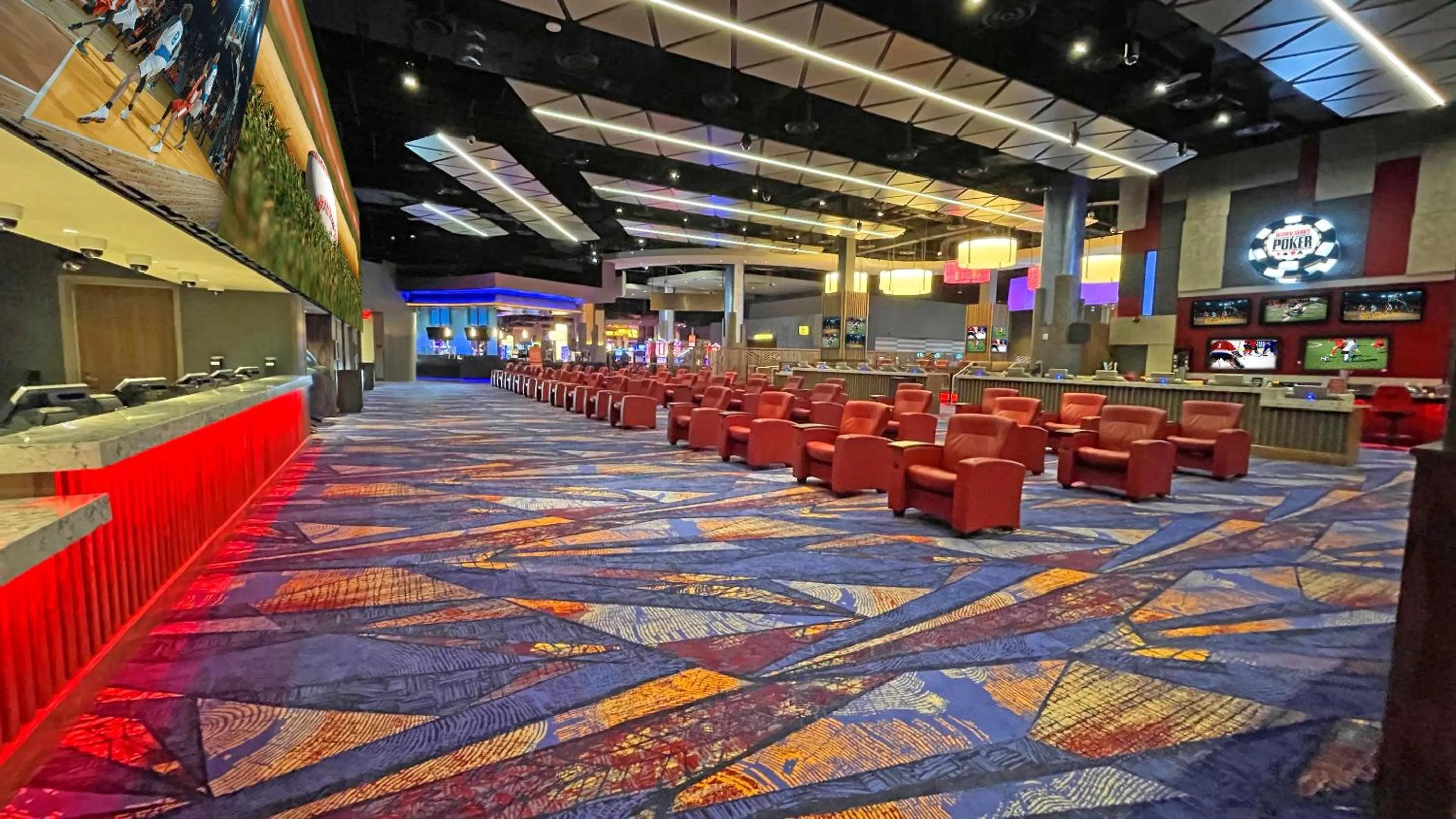 Communal lounge/ TV room in Harrah's Cherokee, A Caesars Destination