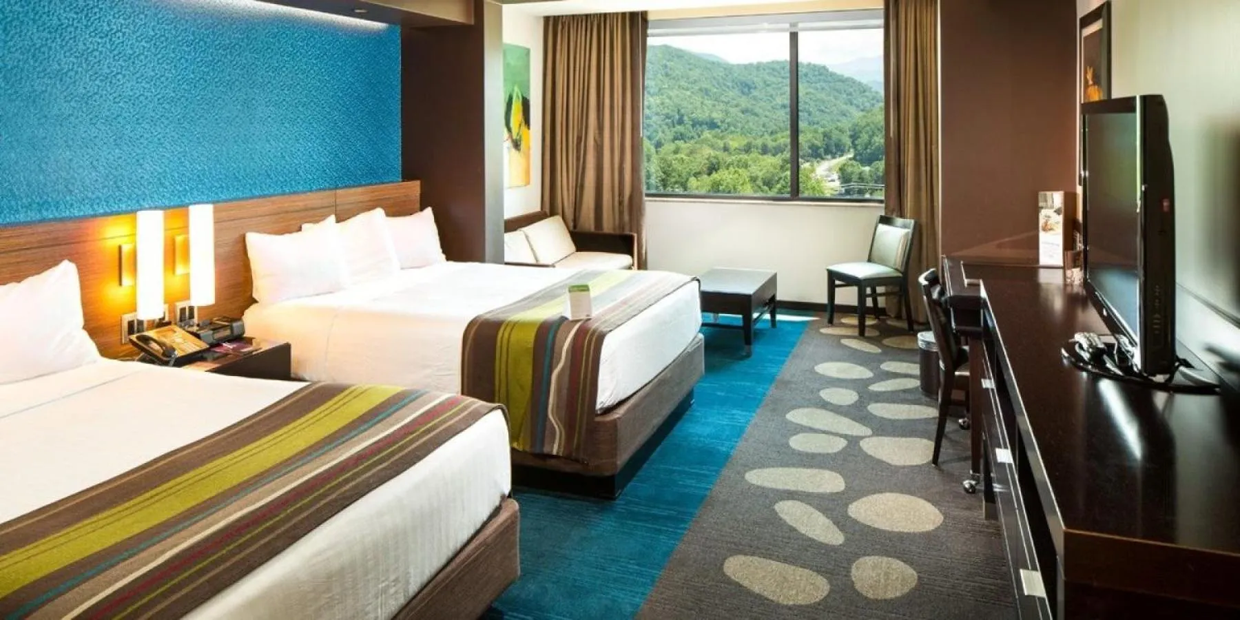 Photo of the whole room, Bed in Harrah's Cherokee, A Caesars Destination