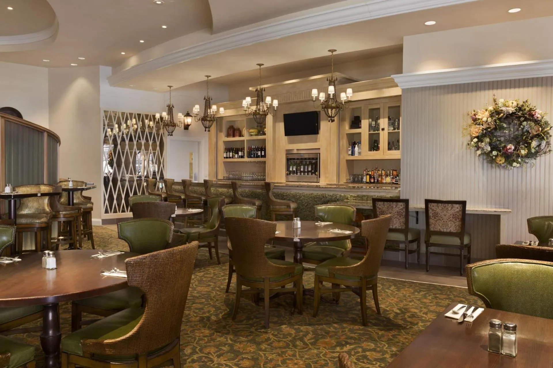 Restaurant/places to eat in Harrah's Cherokee, A Caesars Destination