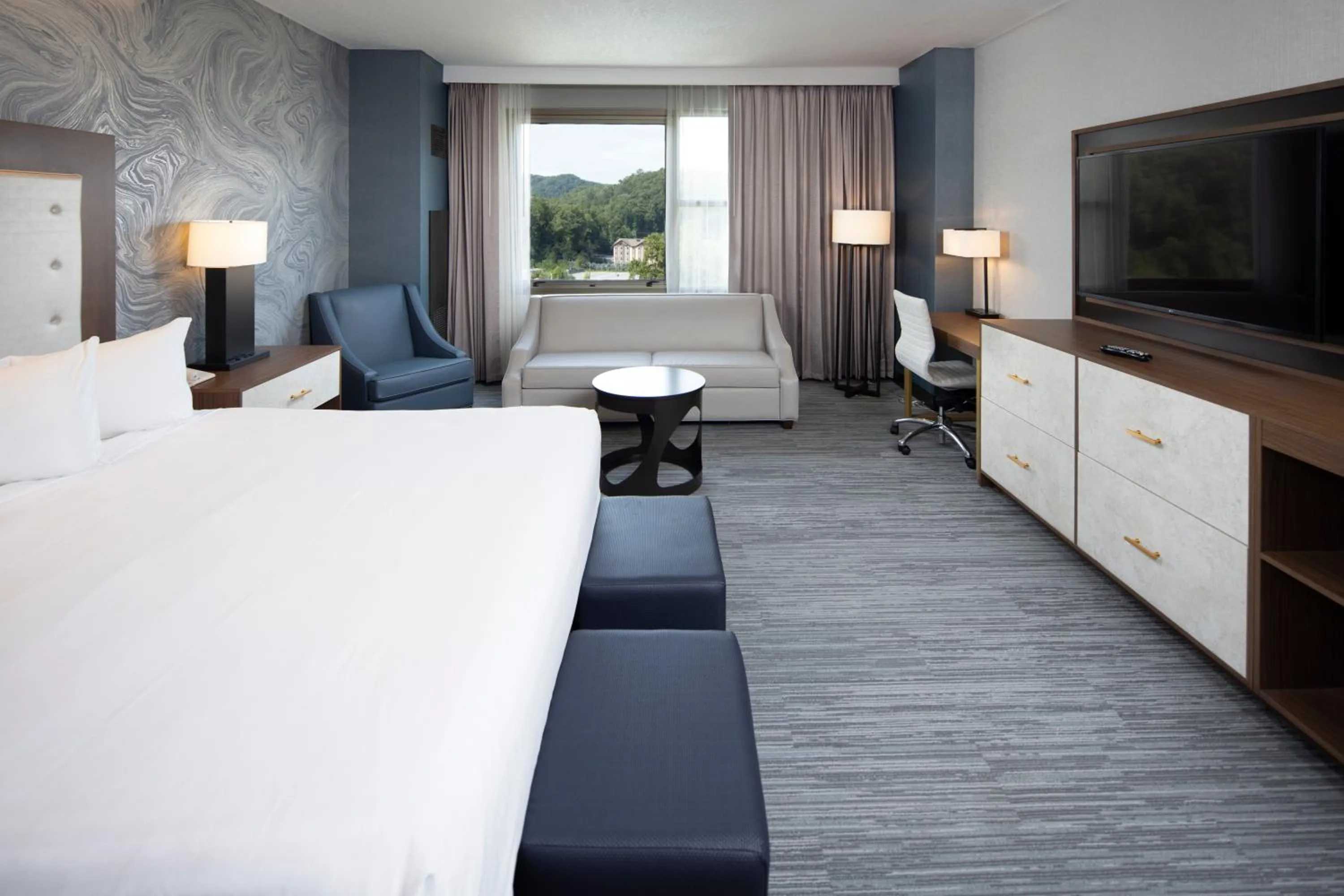 Bed in Harrah's Cherokee, A Caesars Destination