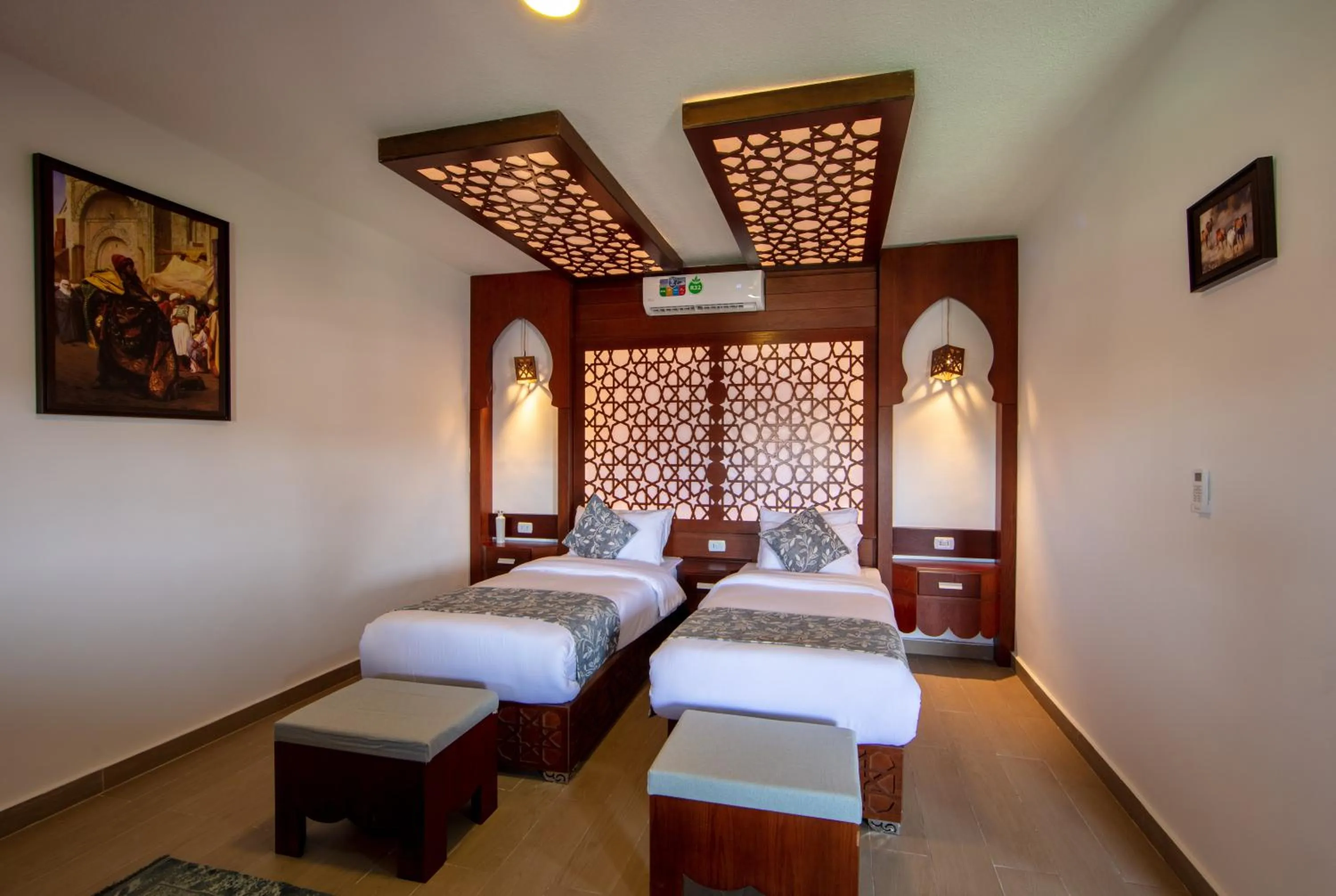 Bed in Petra Seasons luxury Resort