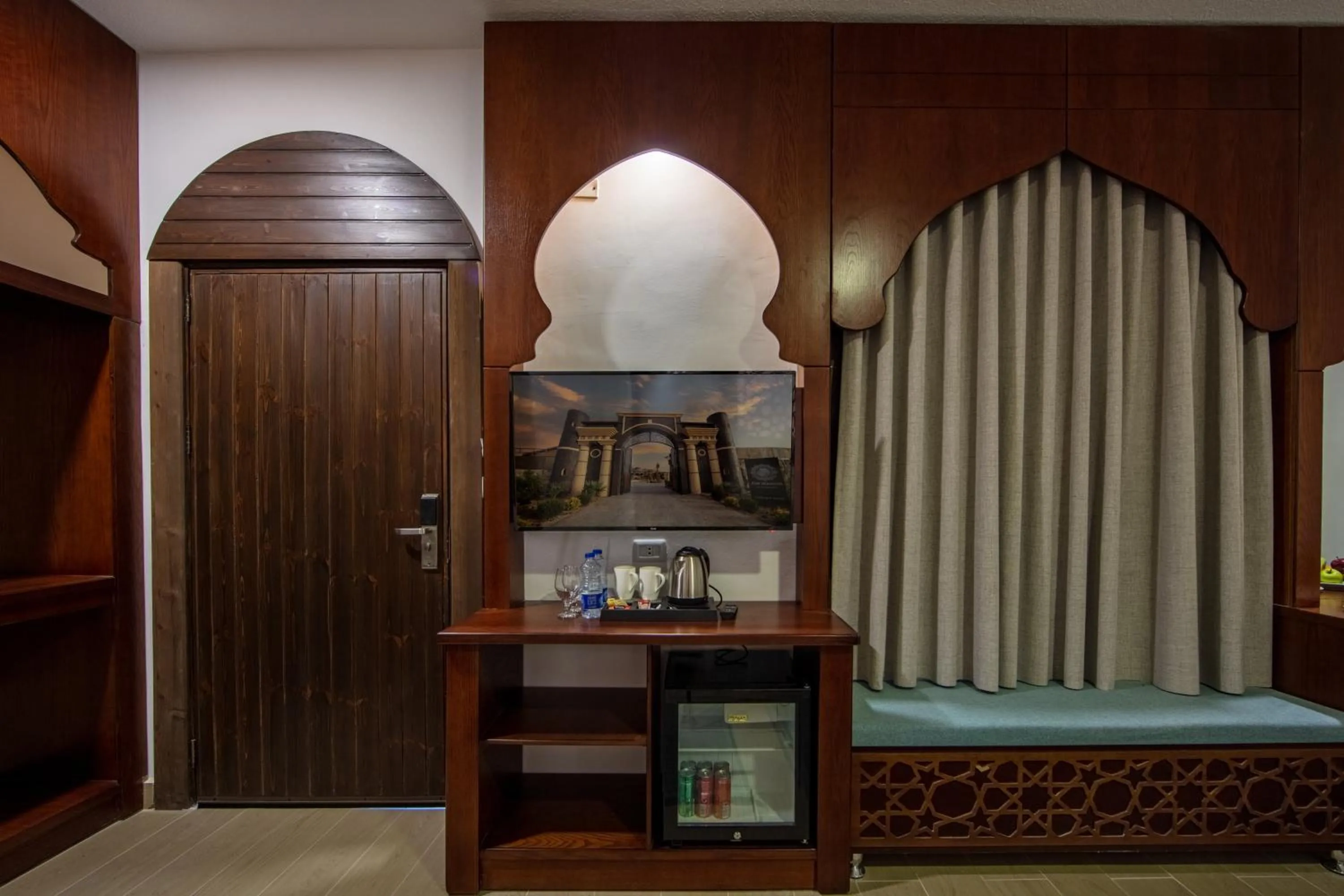 Bed in Petra Seasons luxury Resort