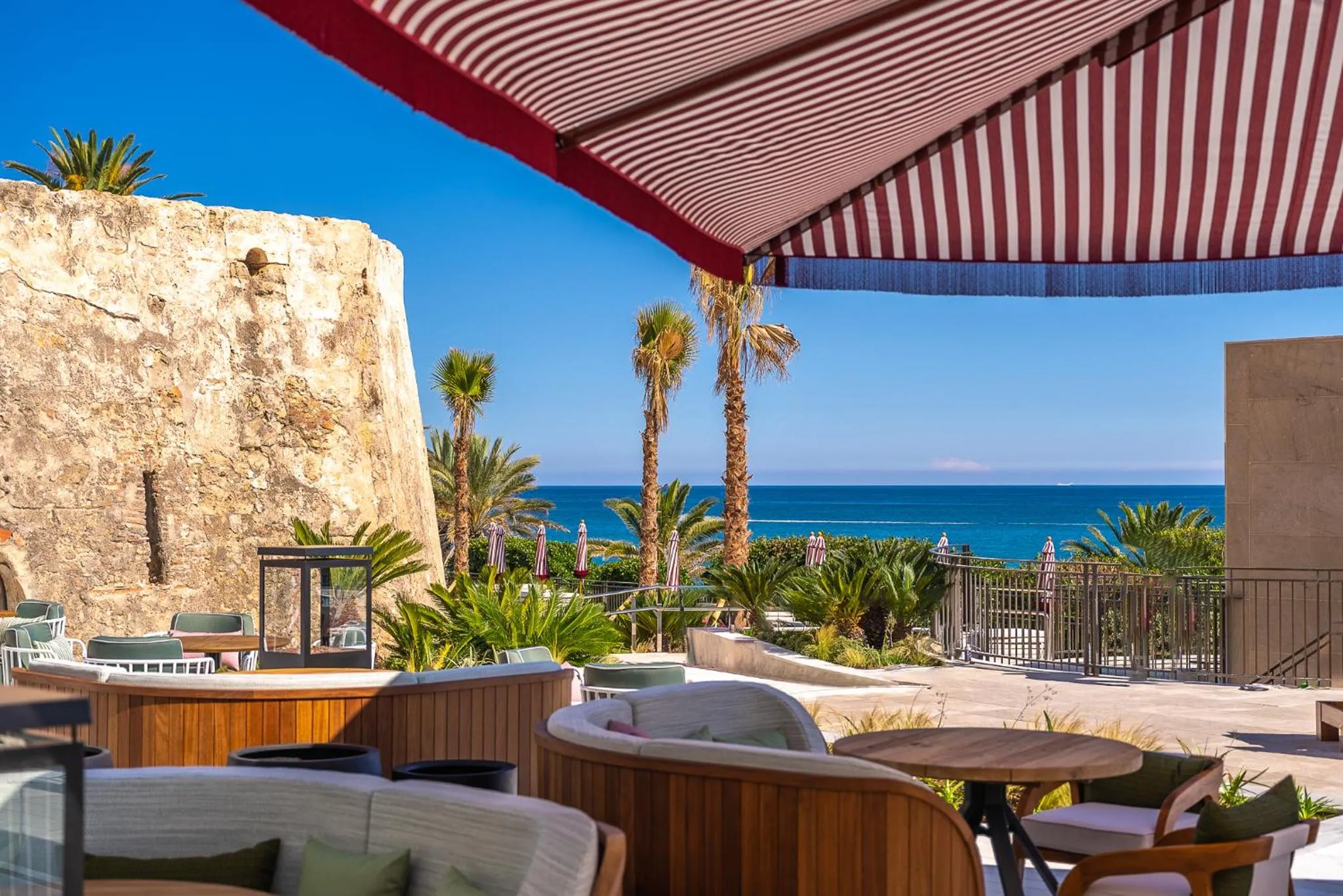 Seating area in El Fuerte Marbella