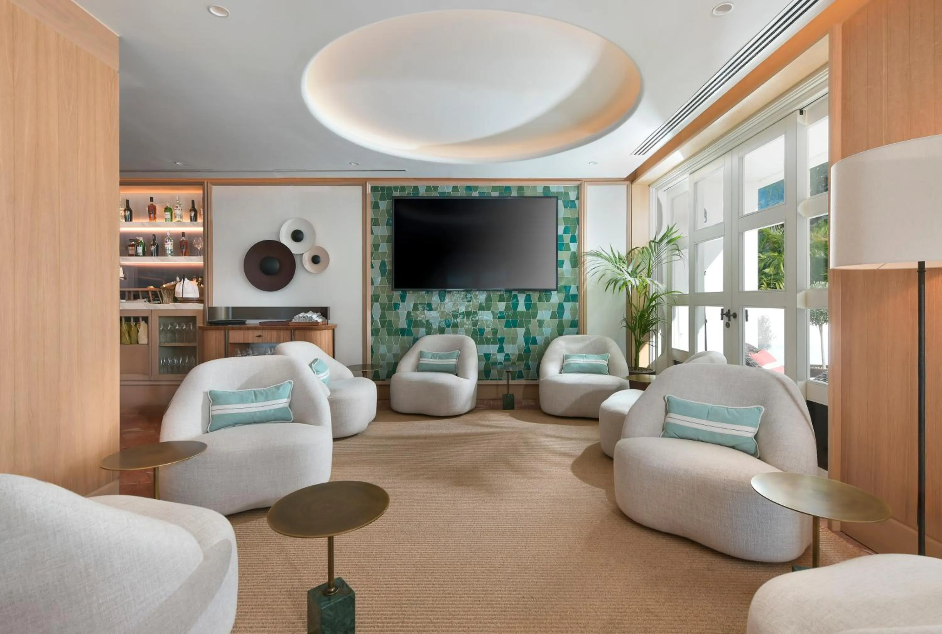 Lounge or bar in El Fuerte Marbella