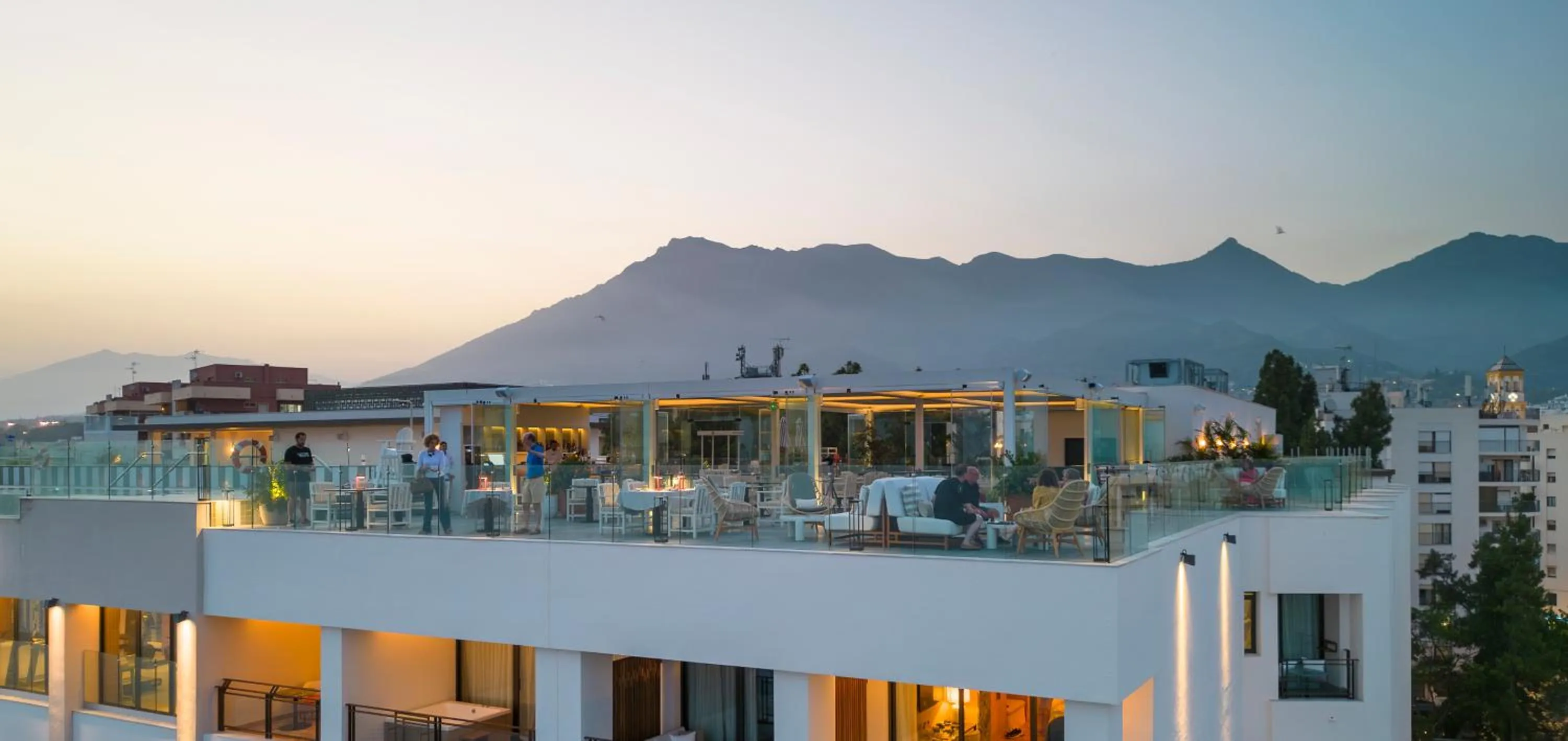 Restaurant/places to eat in El Fuerte Marbella