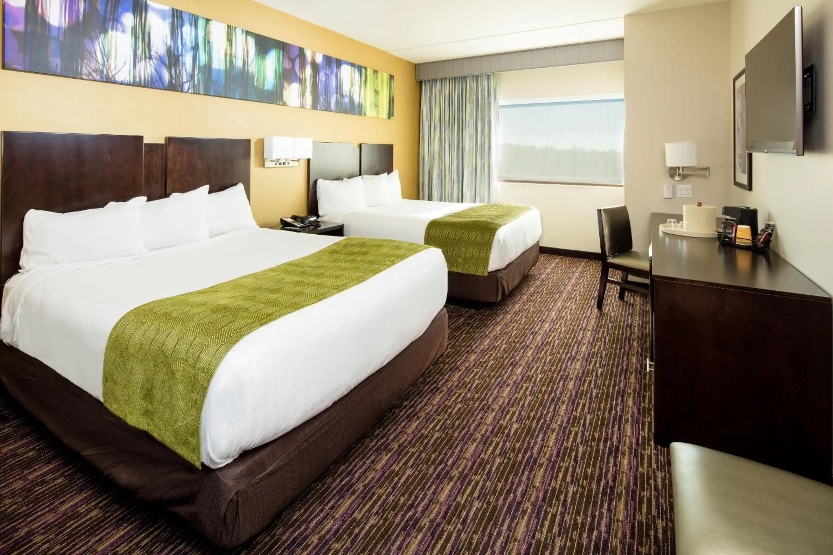 Bed in Harrah's Cherokee Valley River, A Caesars Destination