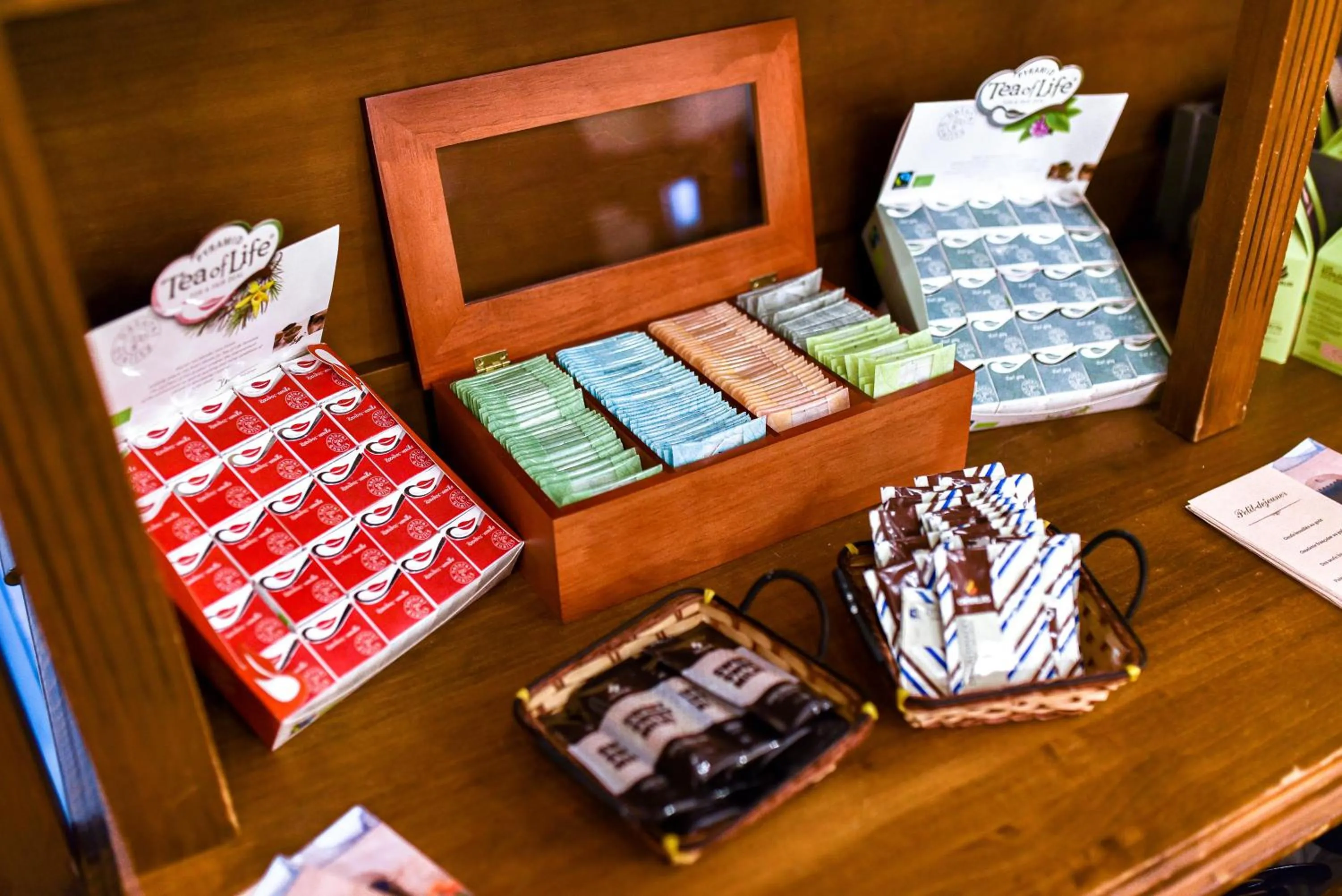 Restaurant/places to eat in ALEGRIA Bodega Real