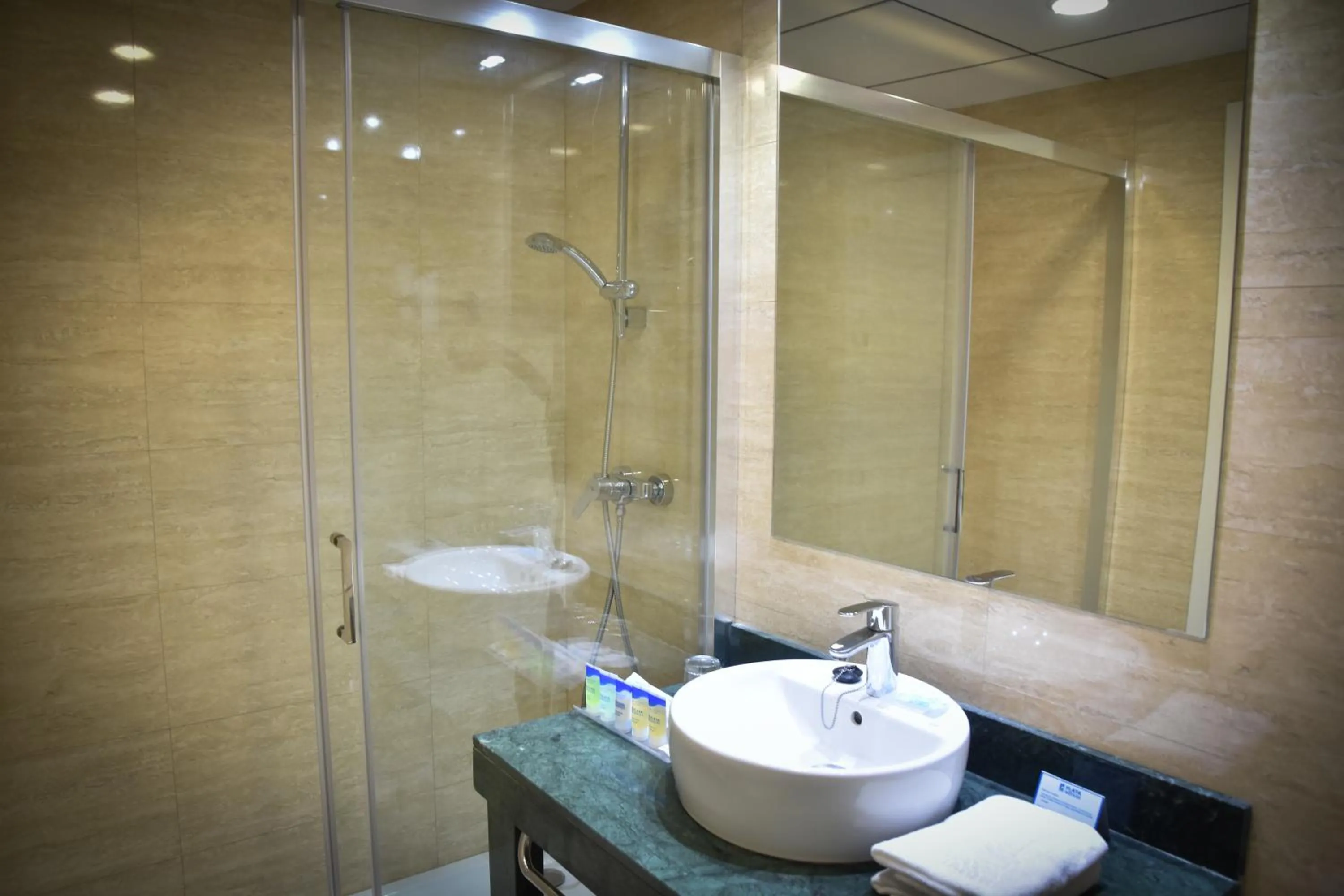 Shower in Playacapricho