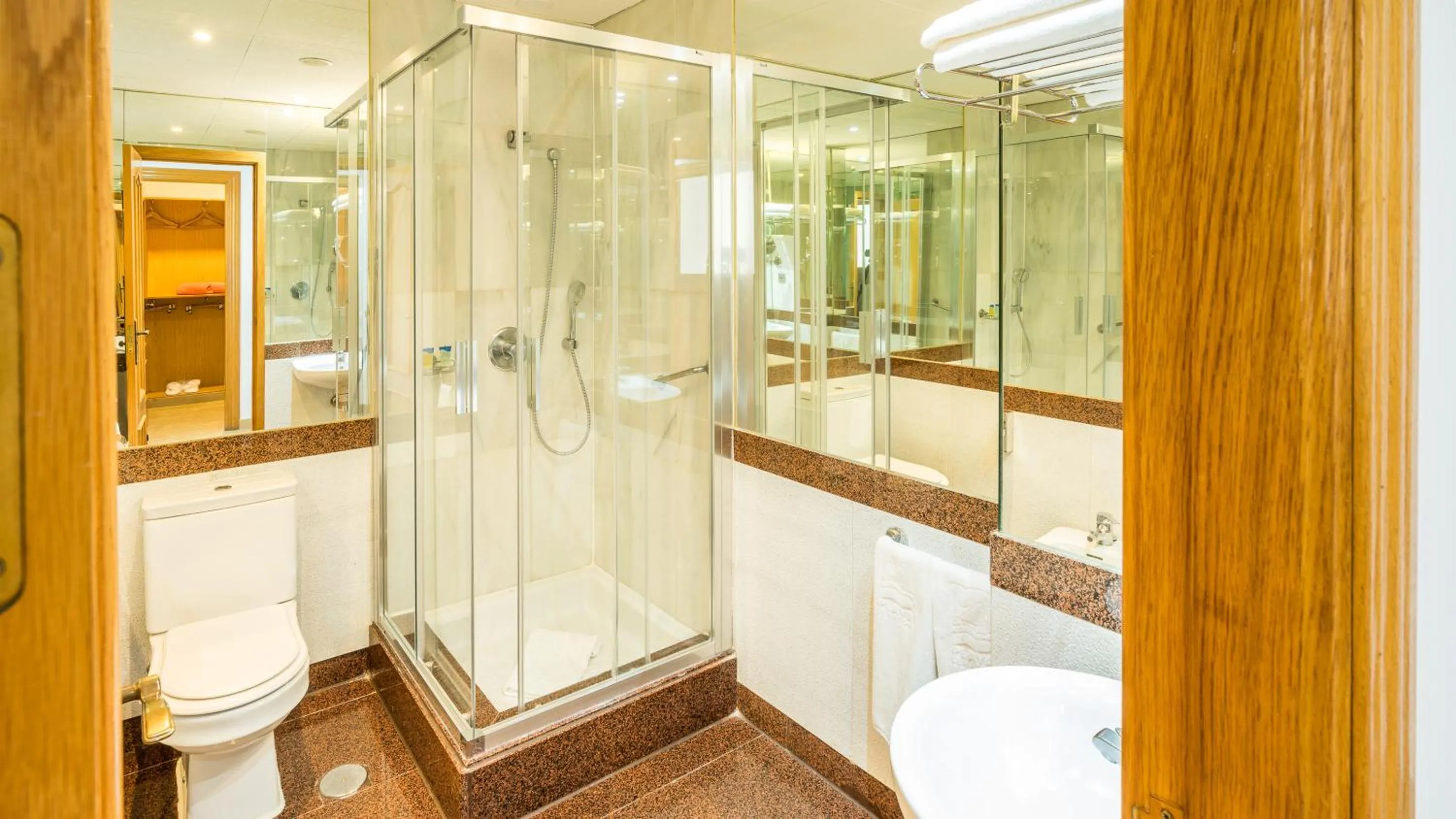 Bathroom in BLUESEA Costa Jardin & Spa