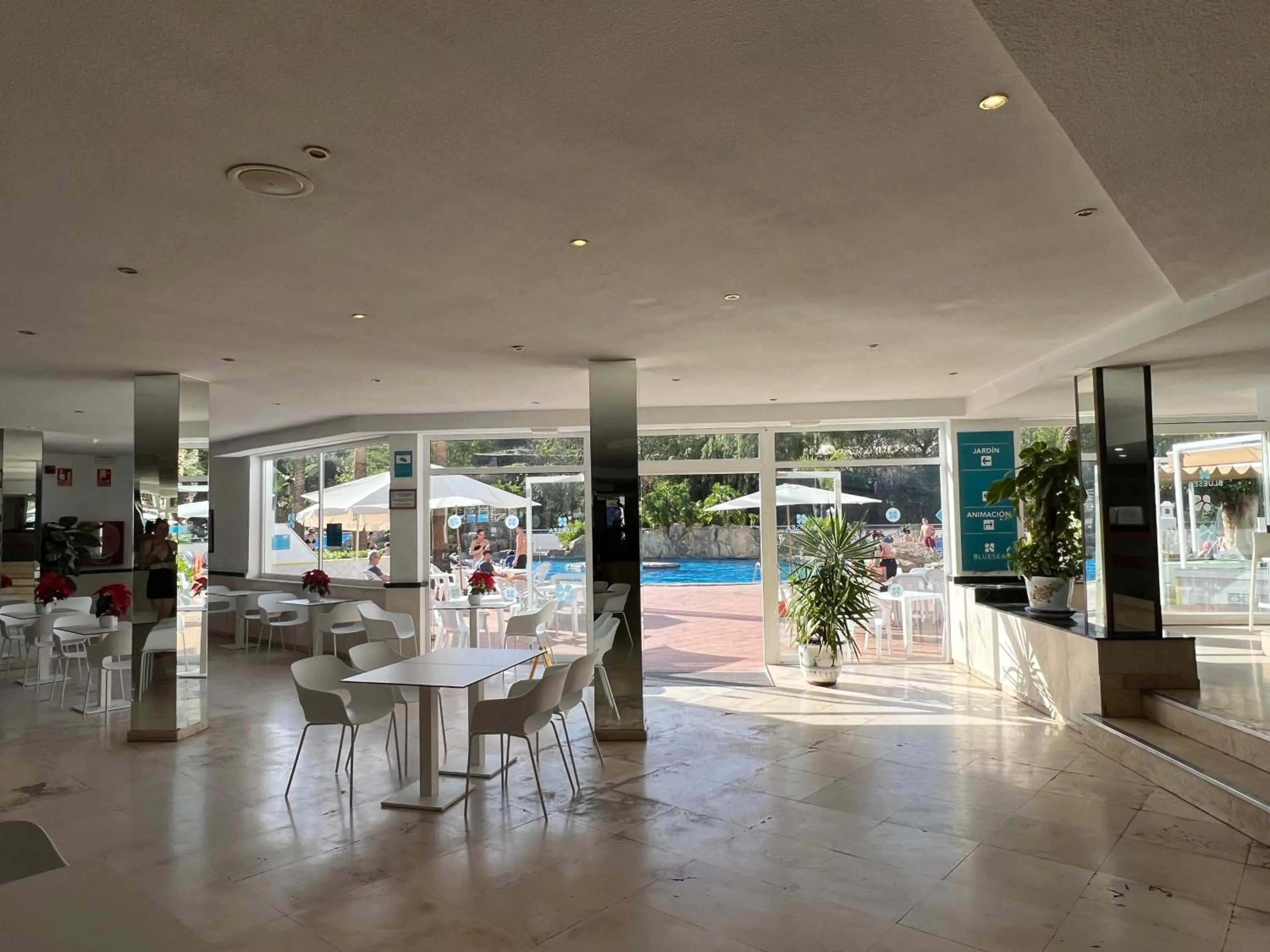 Restaurant/places to eat in BLUESEA Costa Jardin & Spa