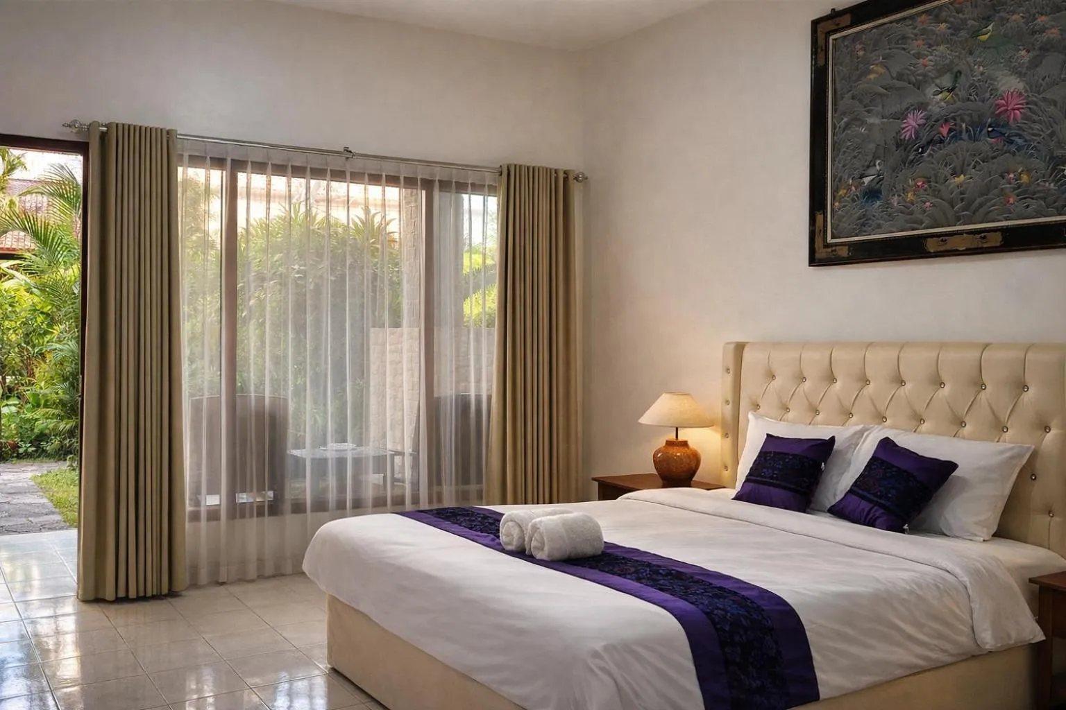 Bed in Matahari Inn Kuta Lombok