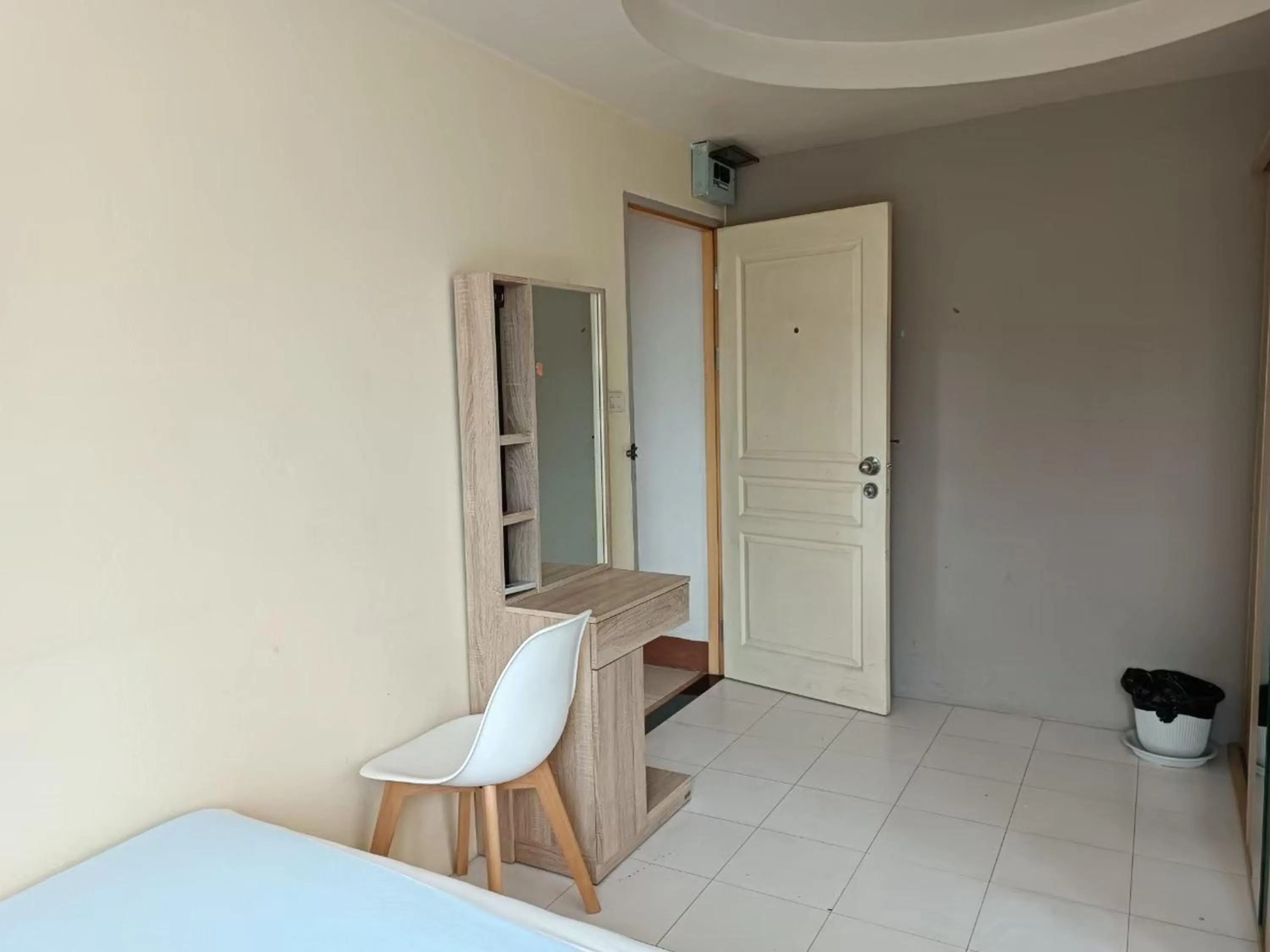 Photo of the whole room in Grandview Place