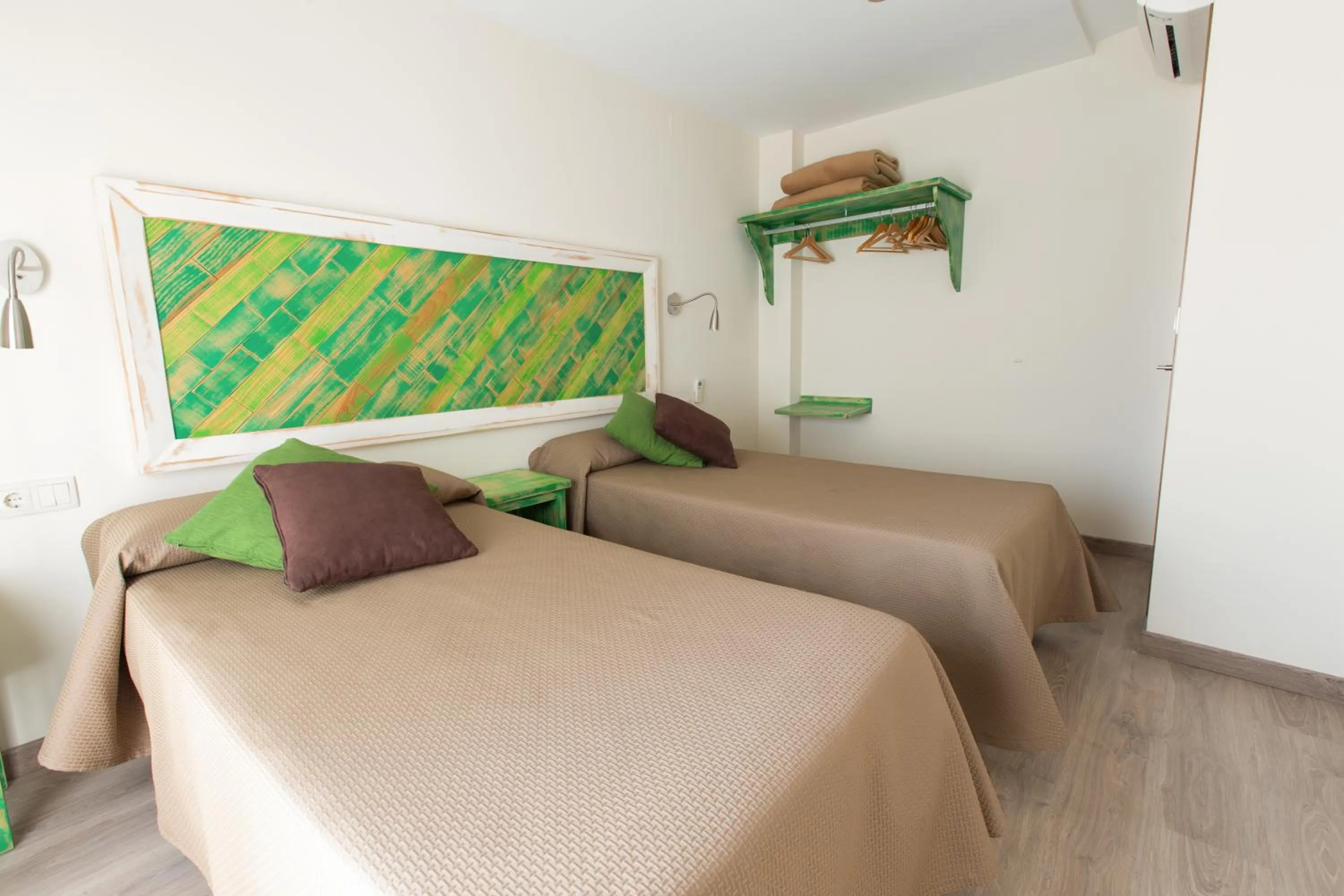 Bed in Hostal El Gallo