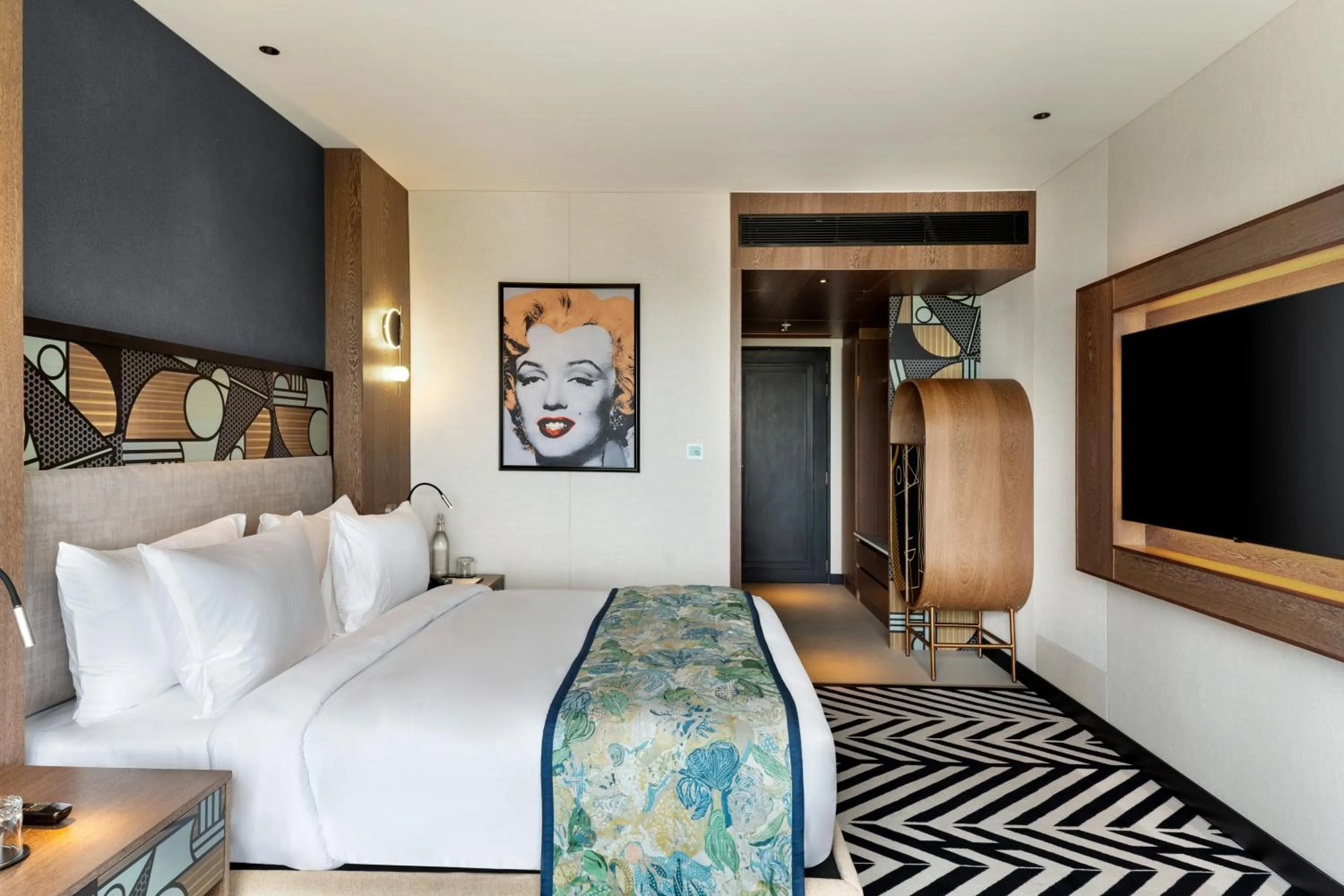 Bedroom, Bed in Parallel Hotel Udaipur, a member of Radisson Individuals