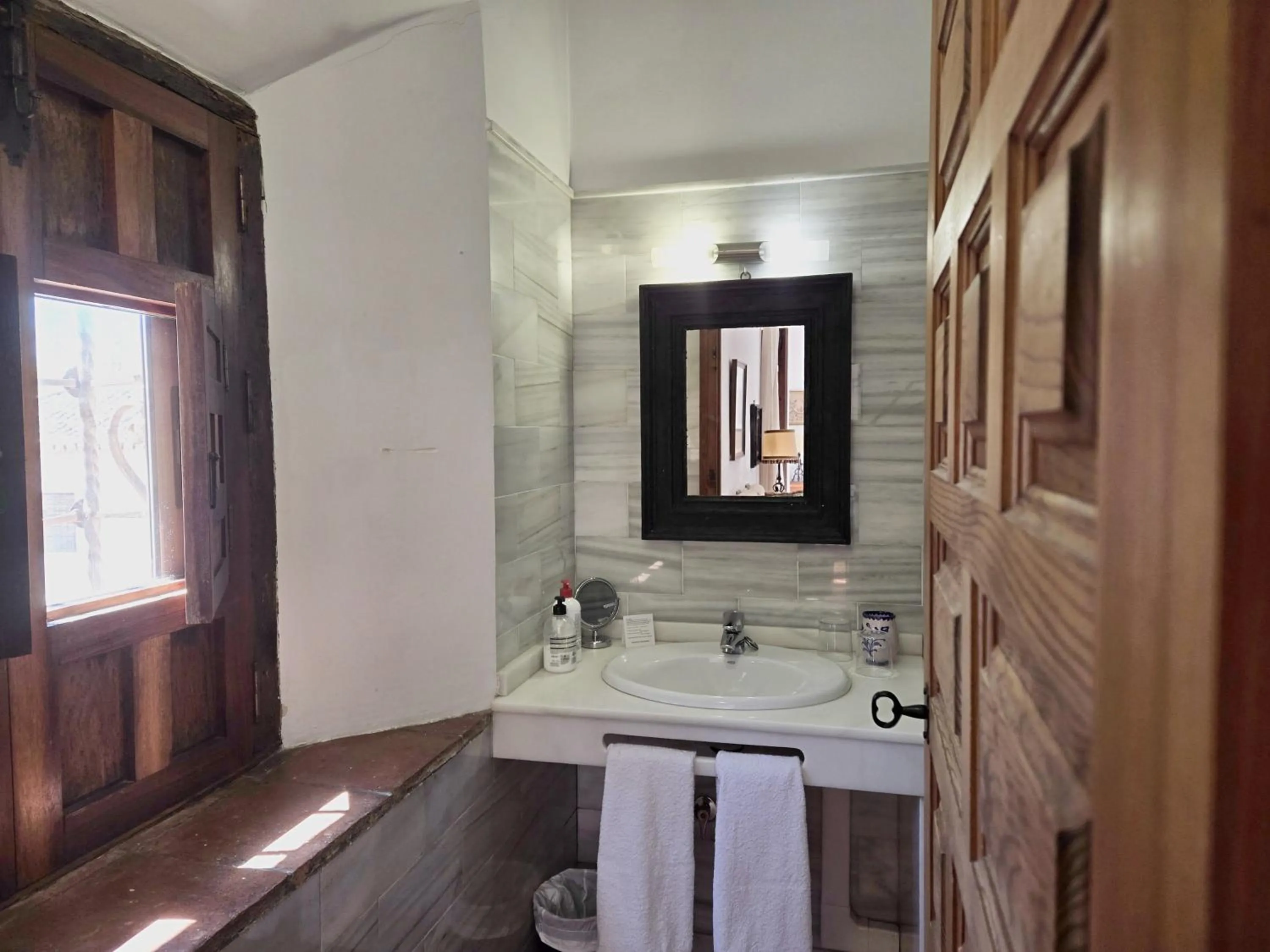 Bathroom in Hotel Santa Isabel La Real