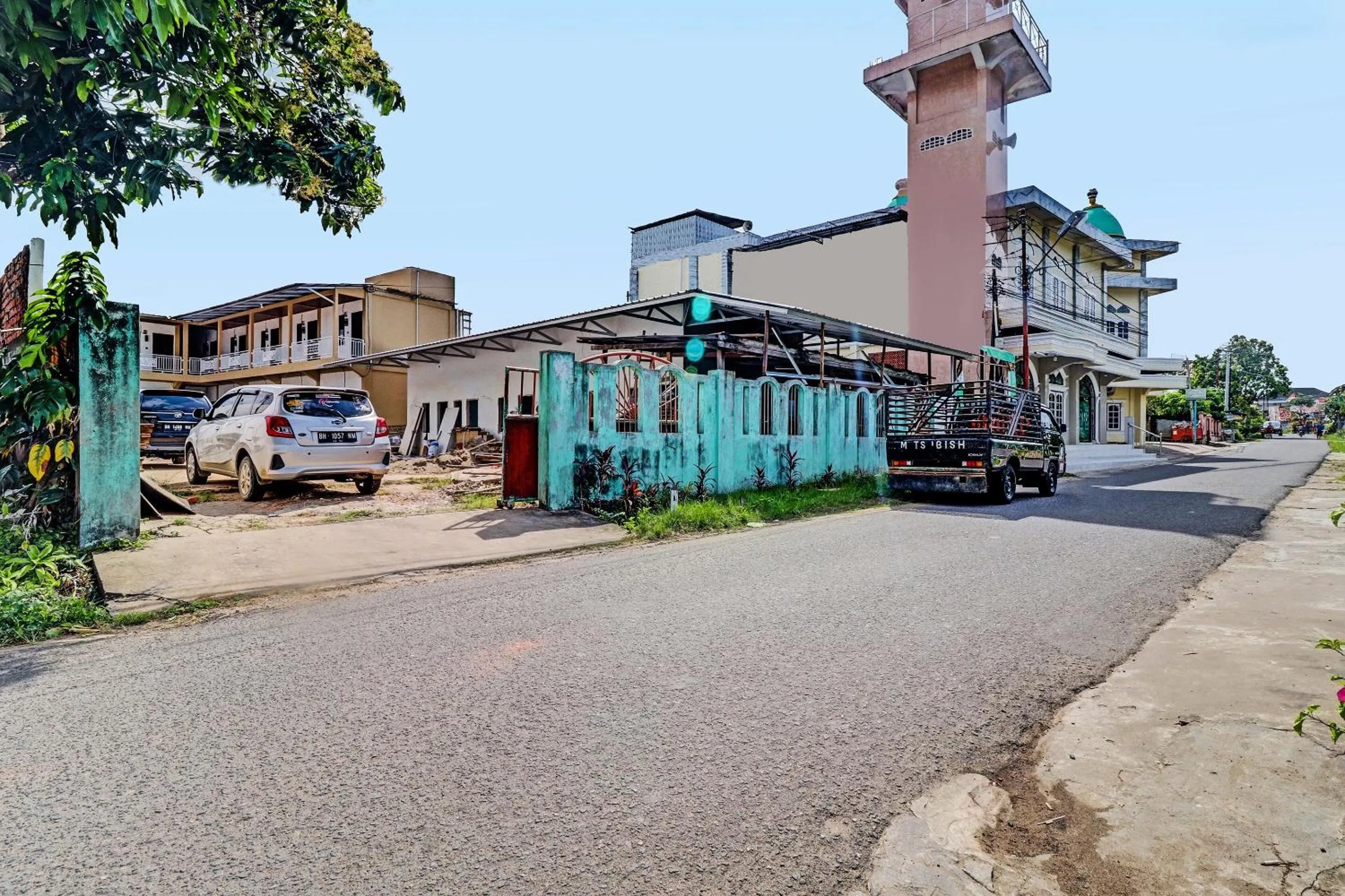 Facade/entrance in Hotel O Gala Residence