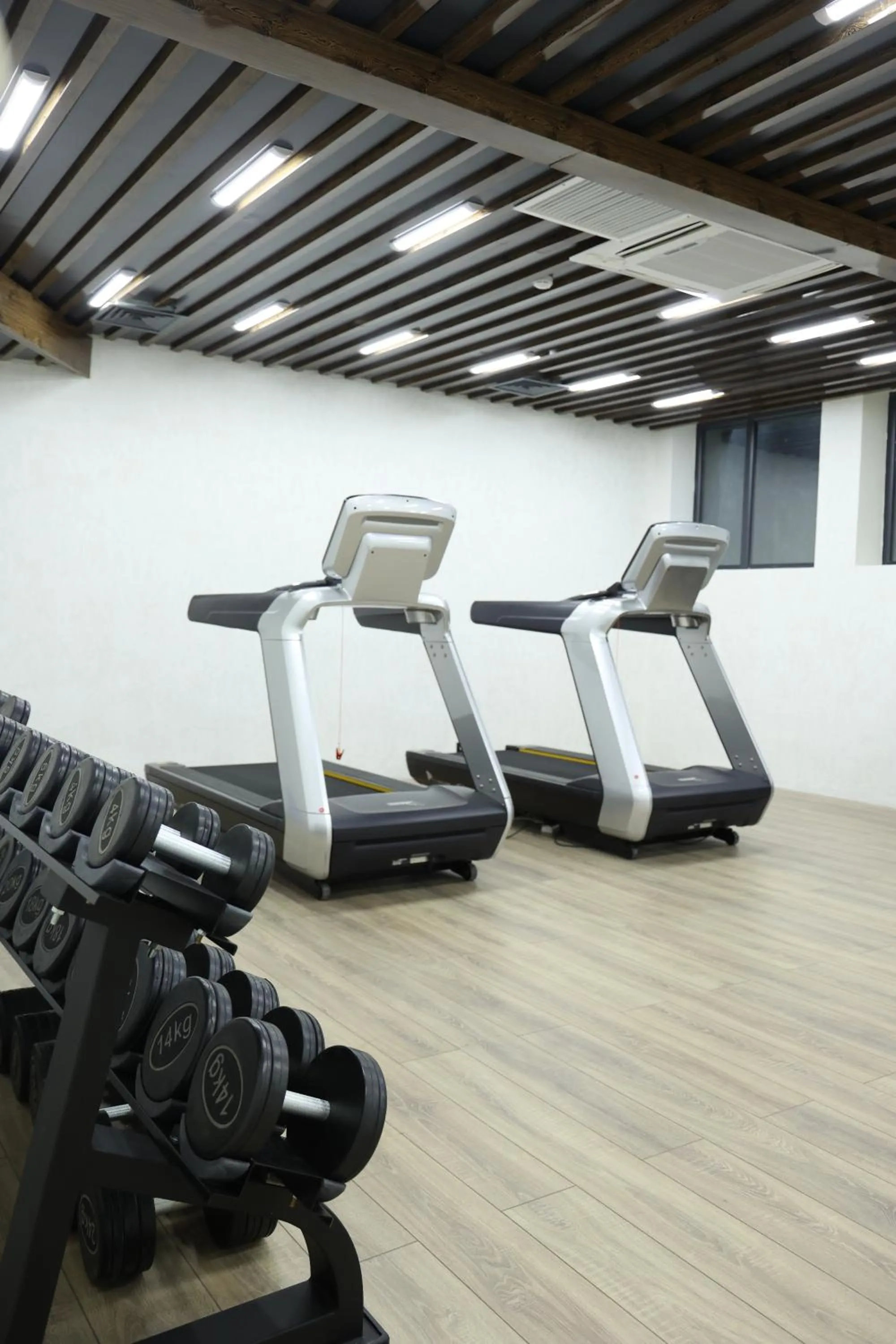 Fitness centre/facilities in Mir Luxe Plaza