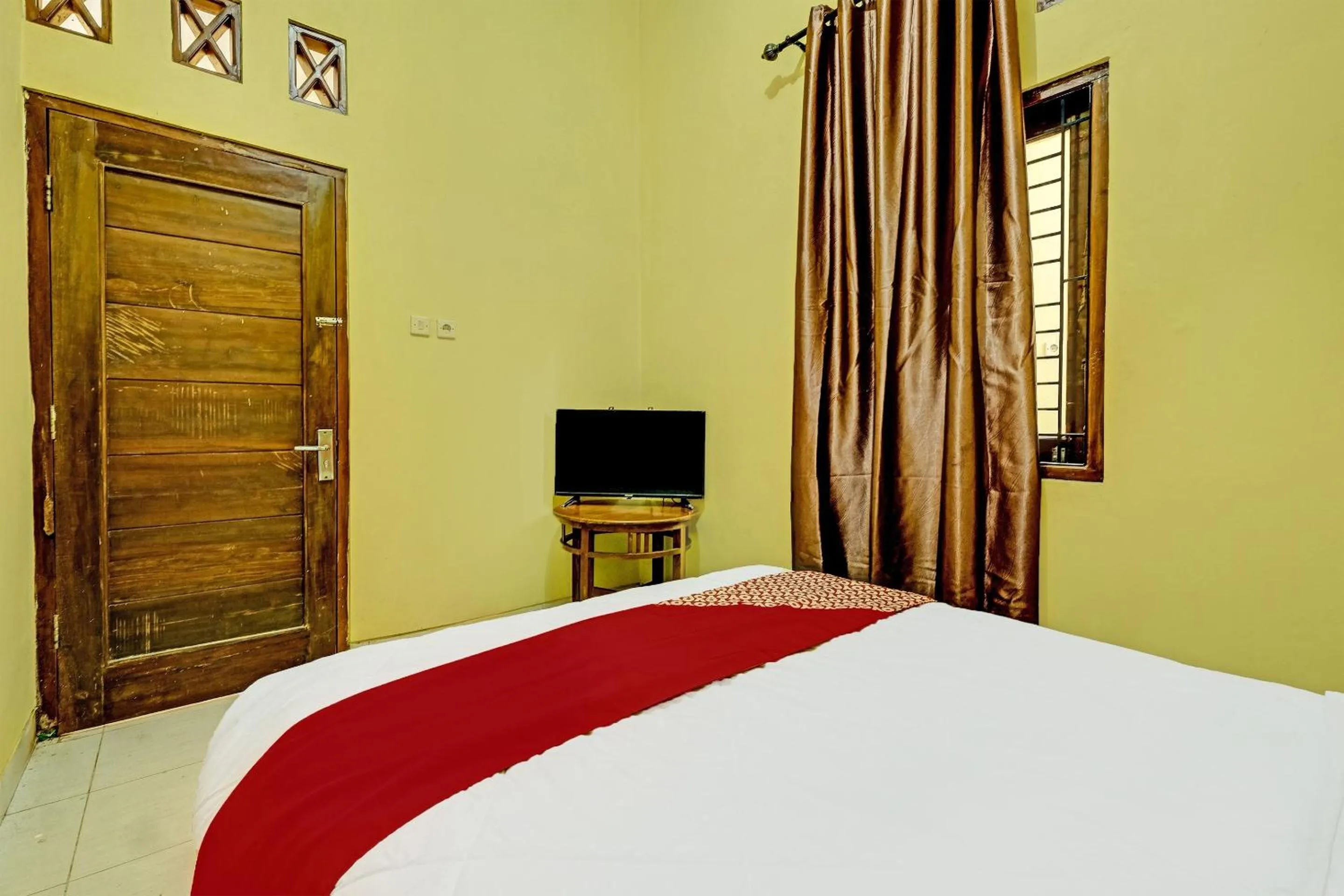 Bedroom in Hotel O Sekar Gadung Homestay Syariah