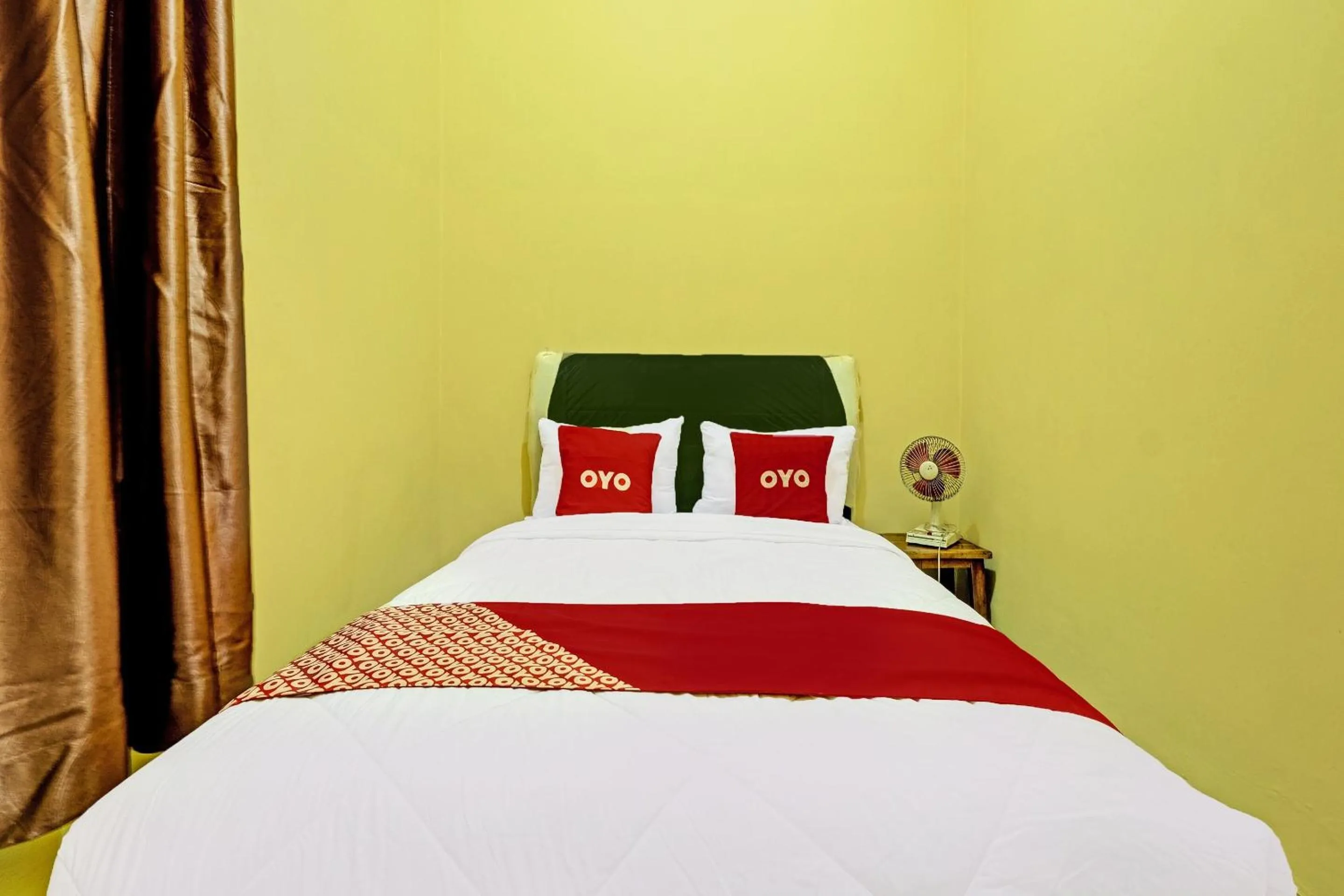 Bedroom in Hotel O Sekar Gadung Homestay Syariah