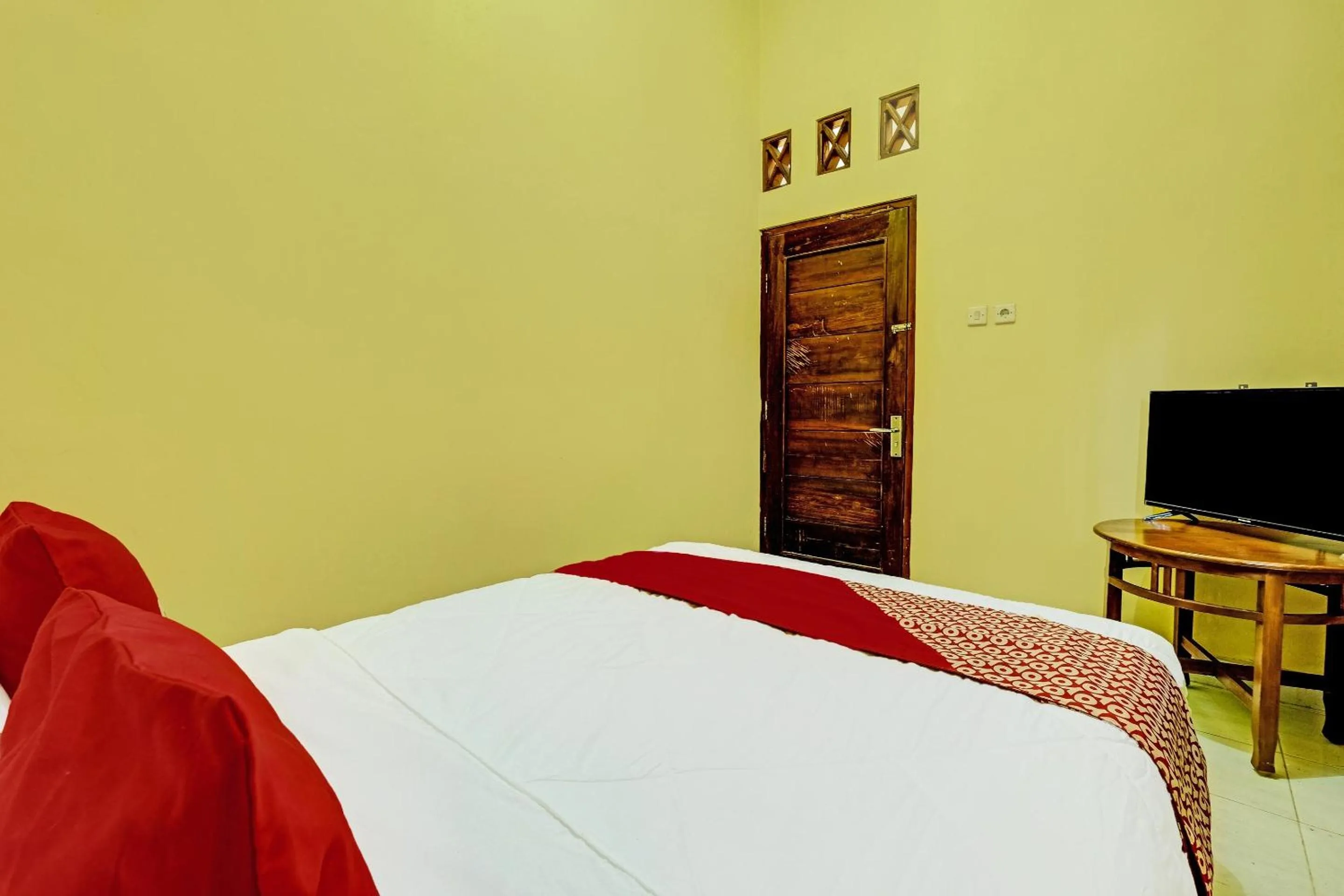 Bedroom in Hotel O Sekar Gadung Homestay Syariah