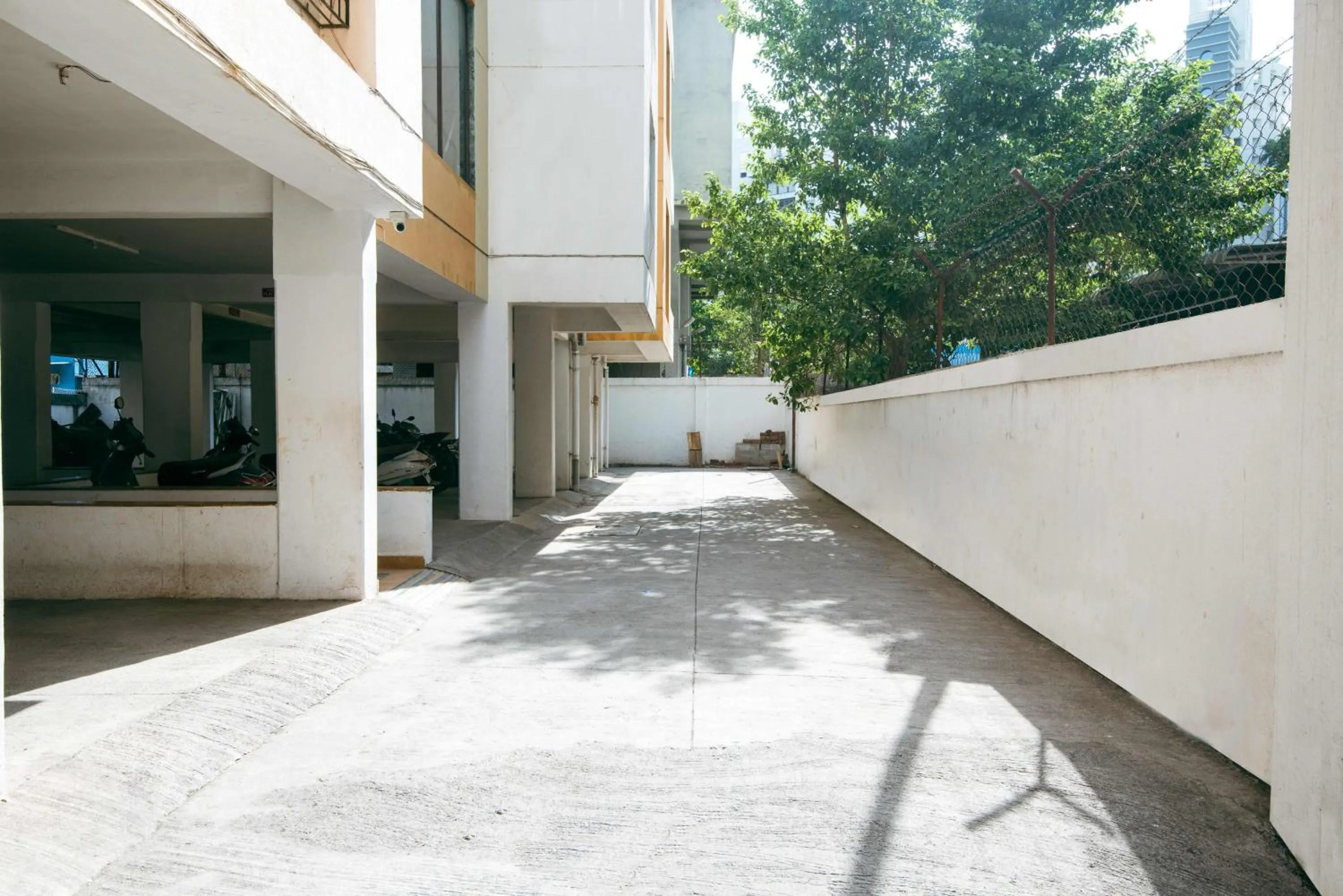 Parking in Treebo Empire Executive, Hinjewadi