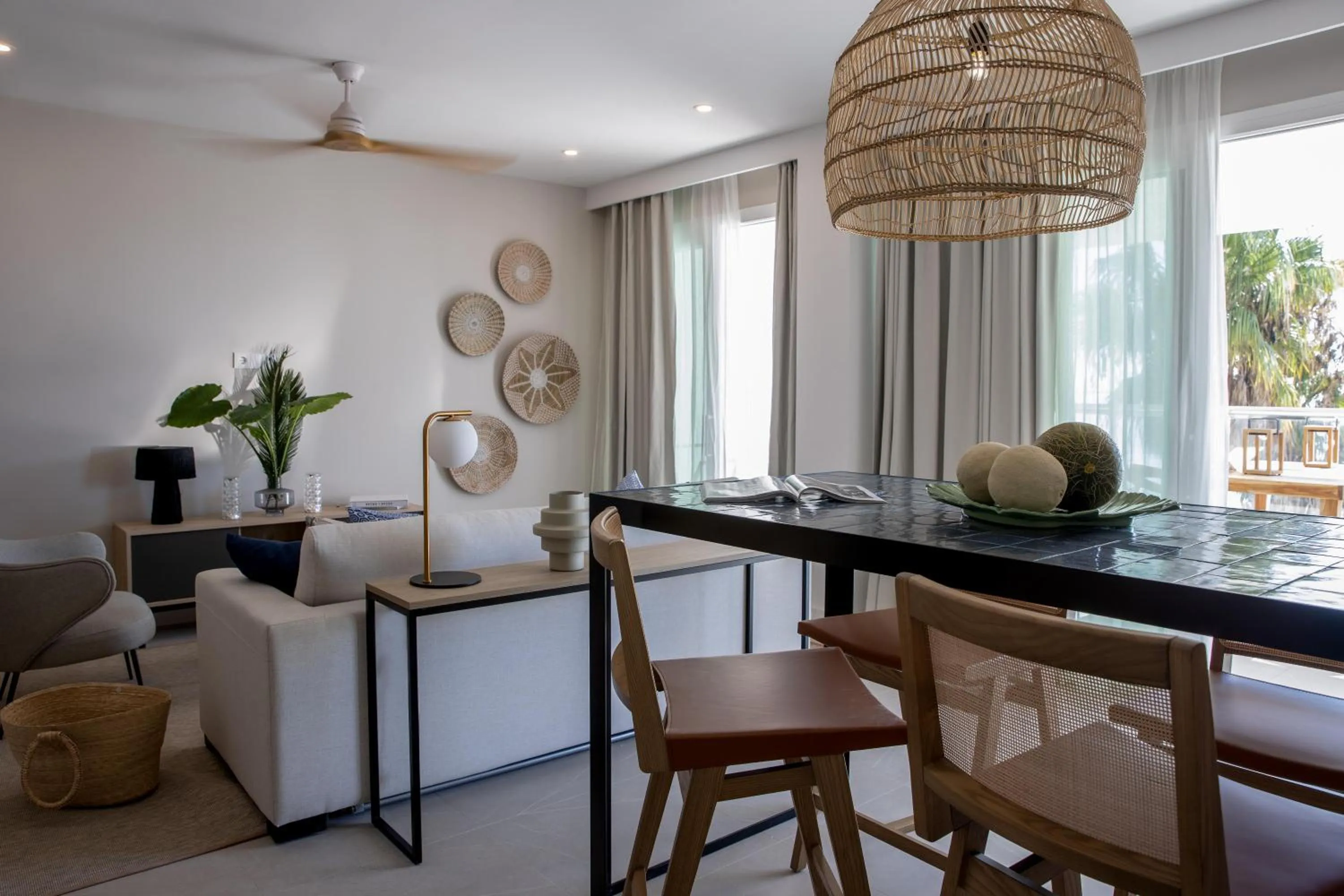 Photo of the whole room in METT Marbella Estepona