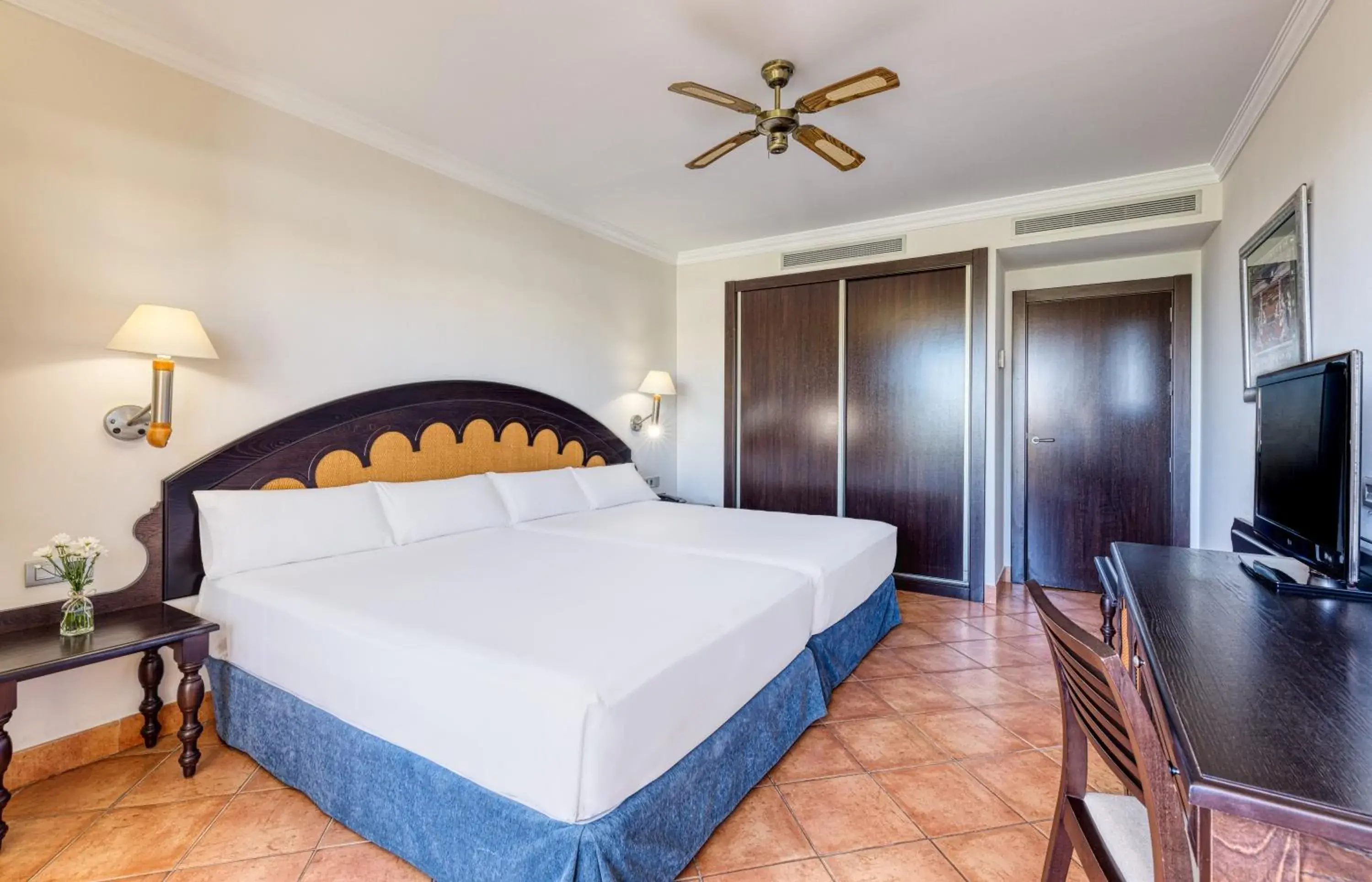 Twin Room (2 Adults + 2 Children) in Playazimbali Twin Room (2 Adults + 2 Children) in Playazimbali