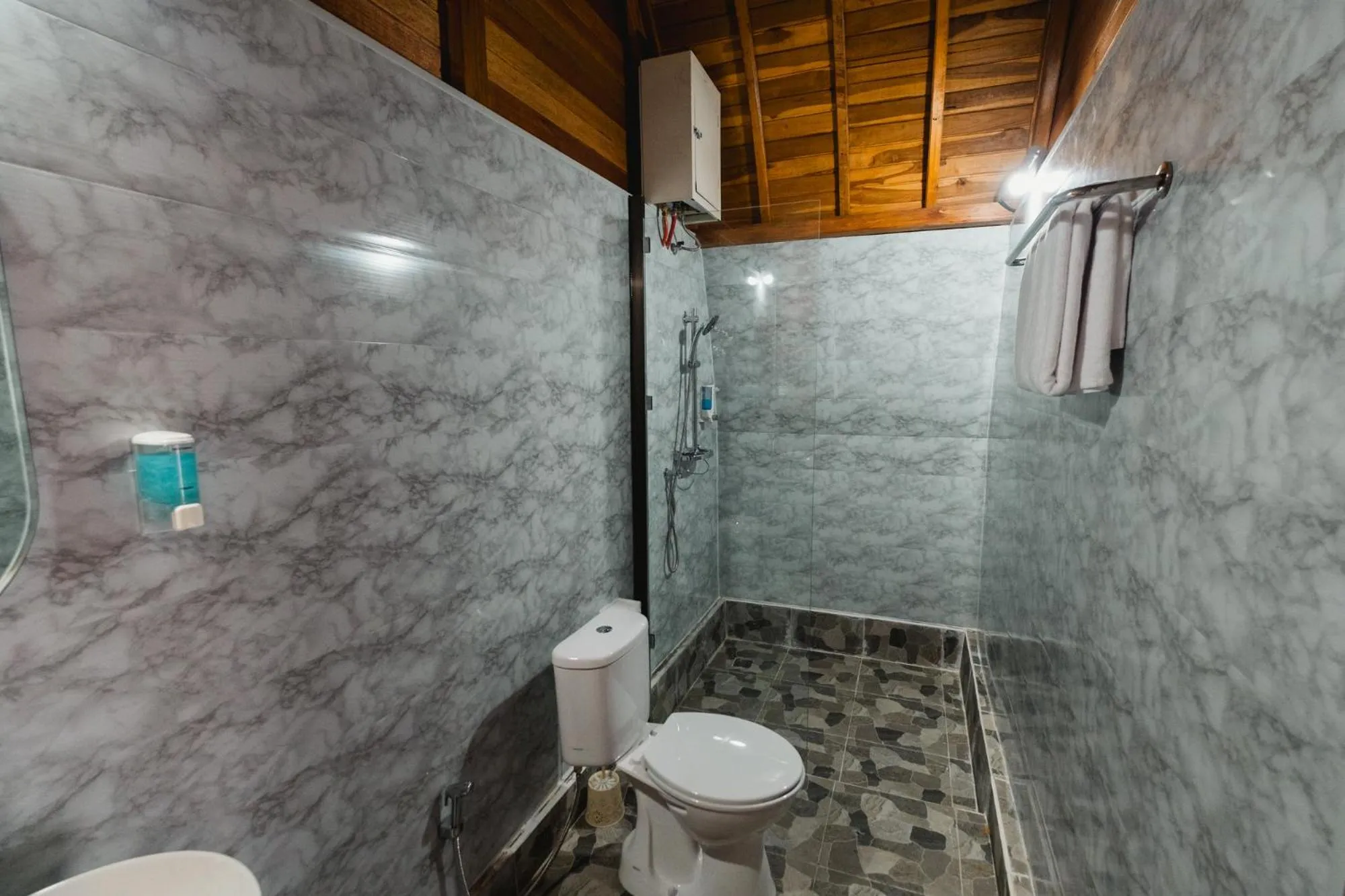 Shower in The Polumb Garden Bedugul