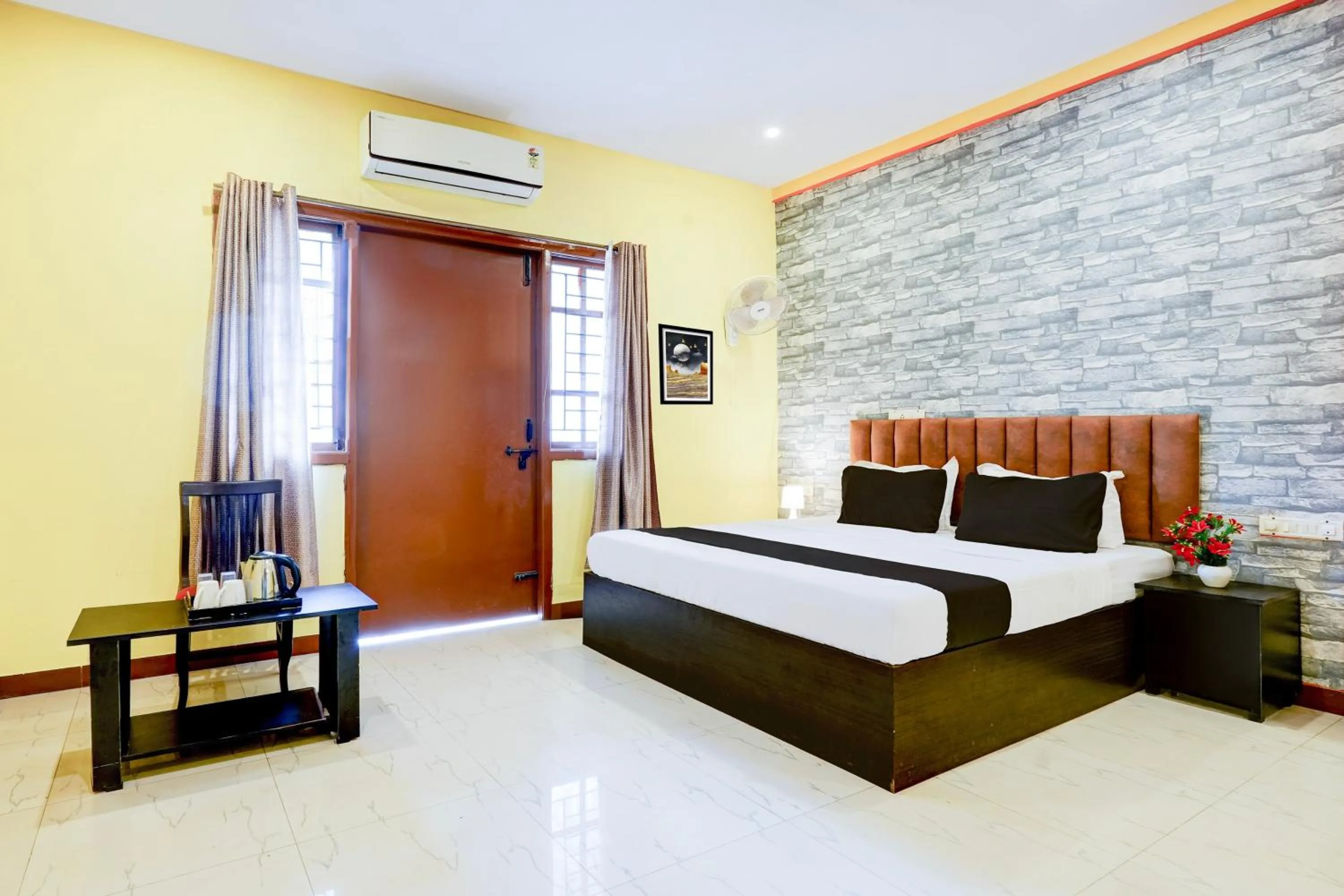 Bedroom, Bed in Super Hotel O Hennagara Rd Bommasandara