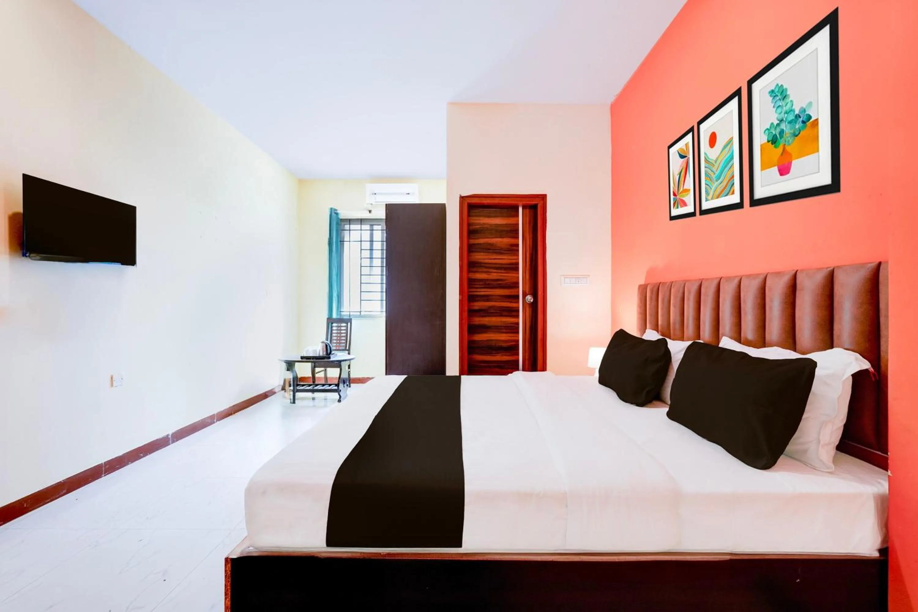 Bedroom, Bed in Super Hotel O Hennagara Rd Bommasandara