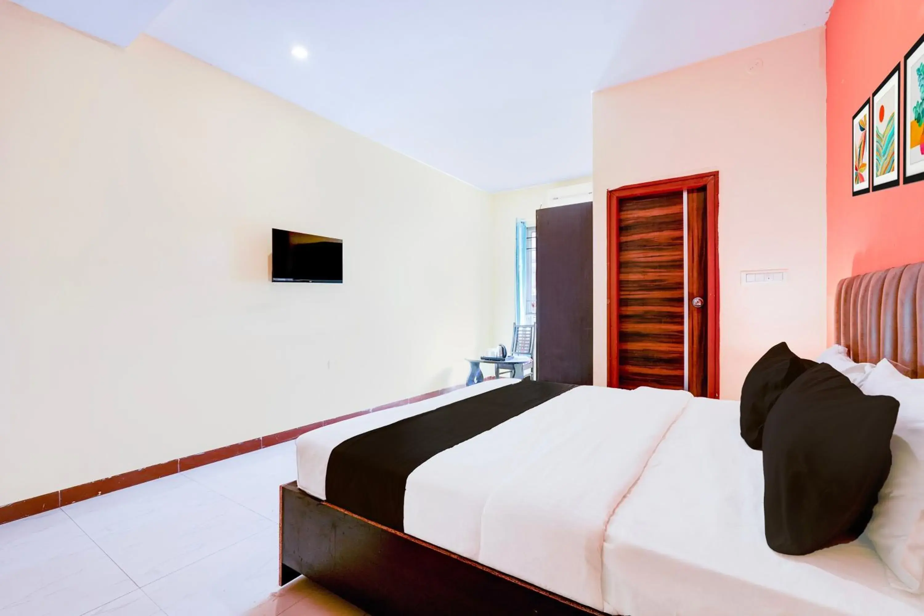 Classic Triple Room - single occupancy in Super Hotel O Hennagara Rd Bommasandara Classic Triple Room - single occupancy in Super Hotel O Hennagara Rd Bommasandara