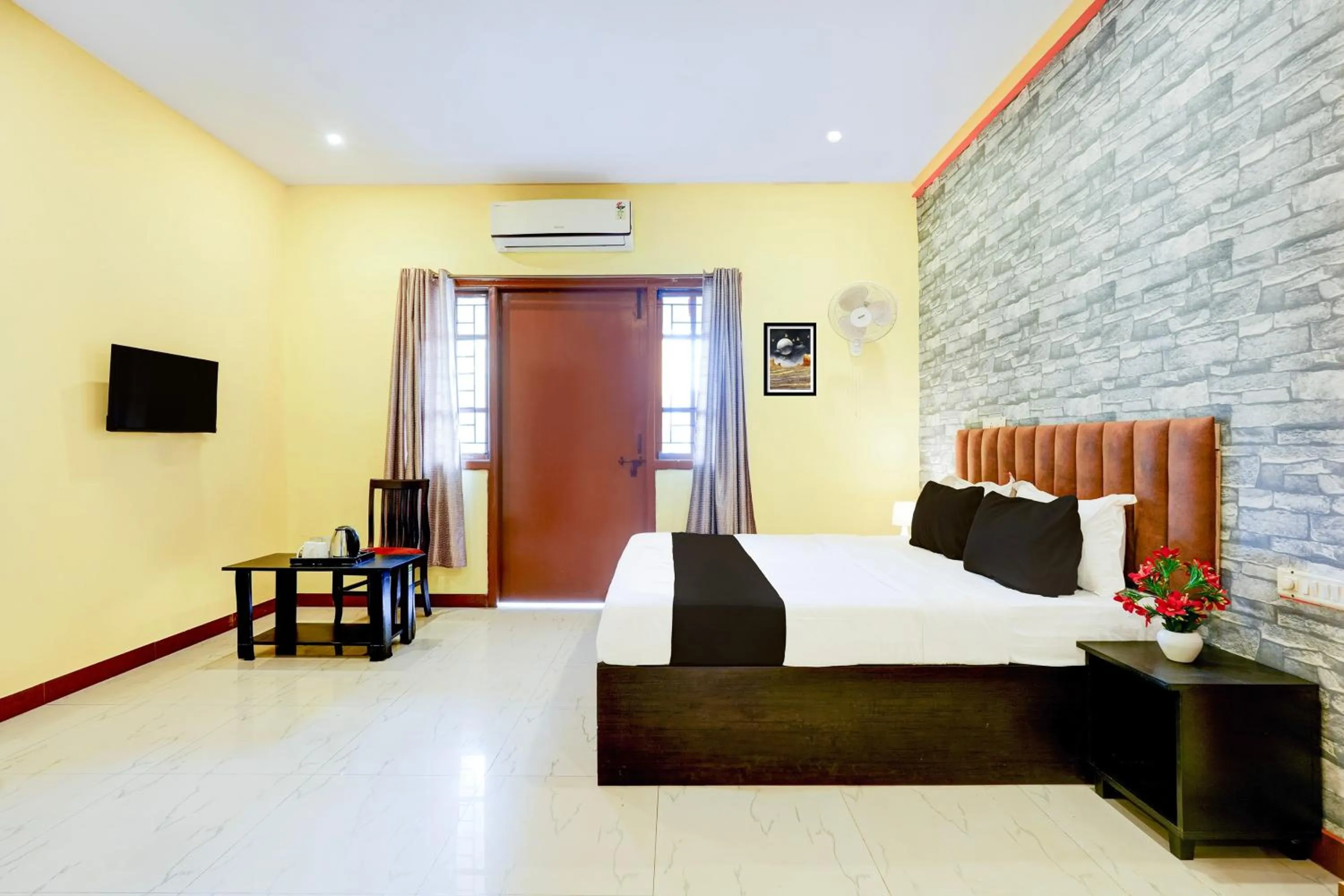 Bedroom, Bed in Super Hotel O Hennagara Rd Bommasandara