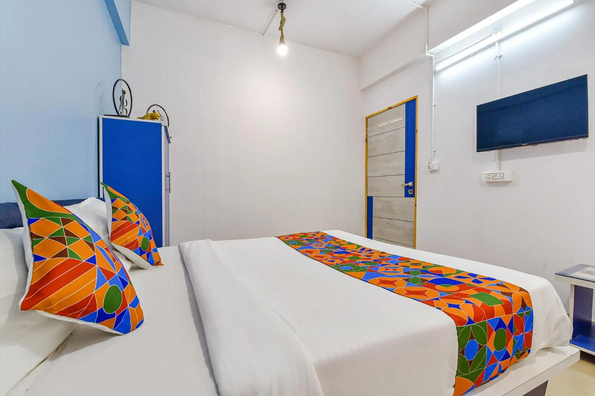 Bed in Via Solitaire