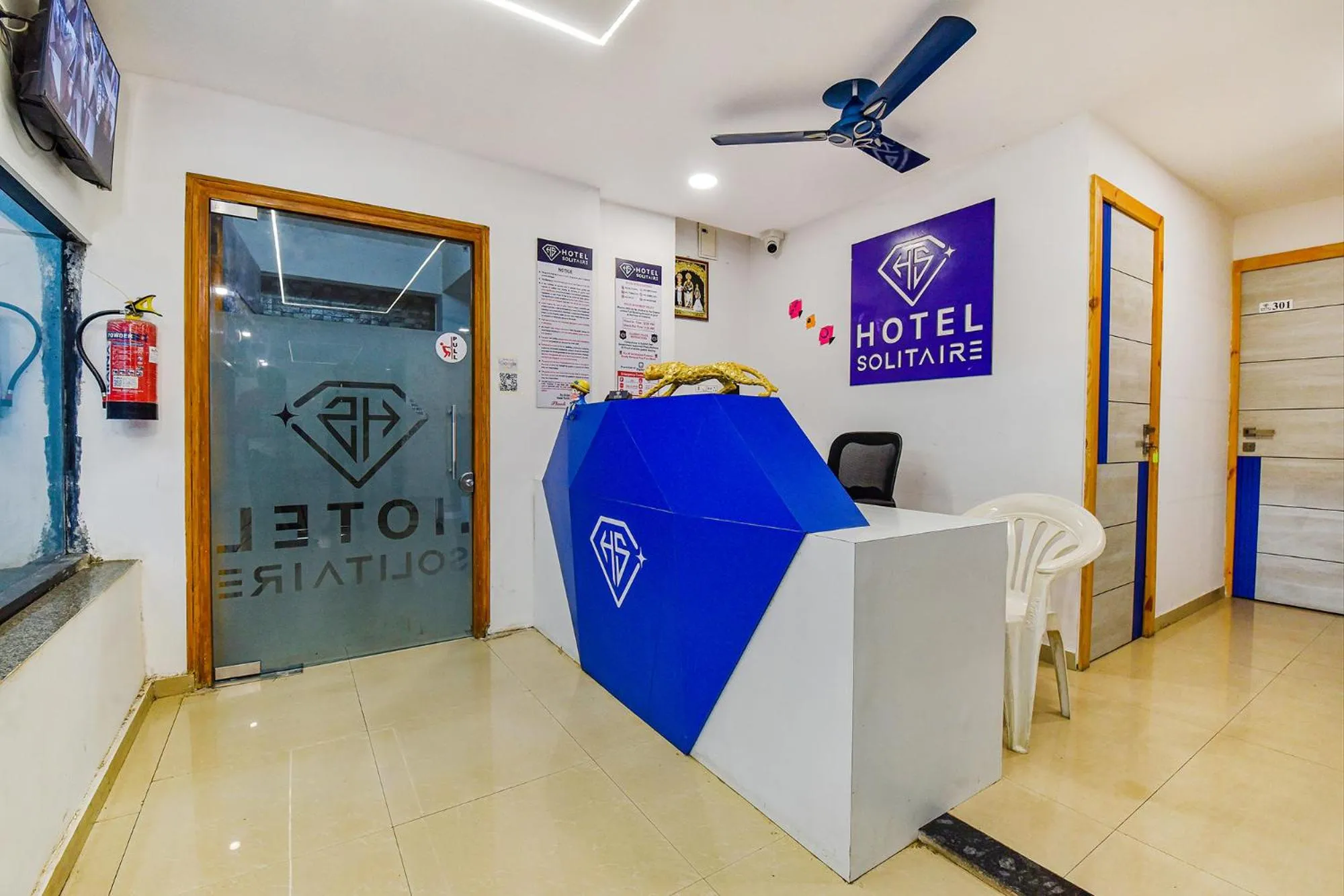 Lobby or reception in Via Solitaire