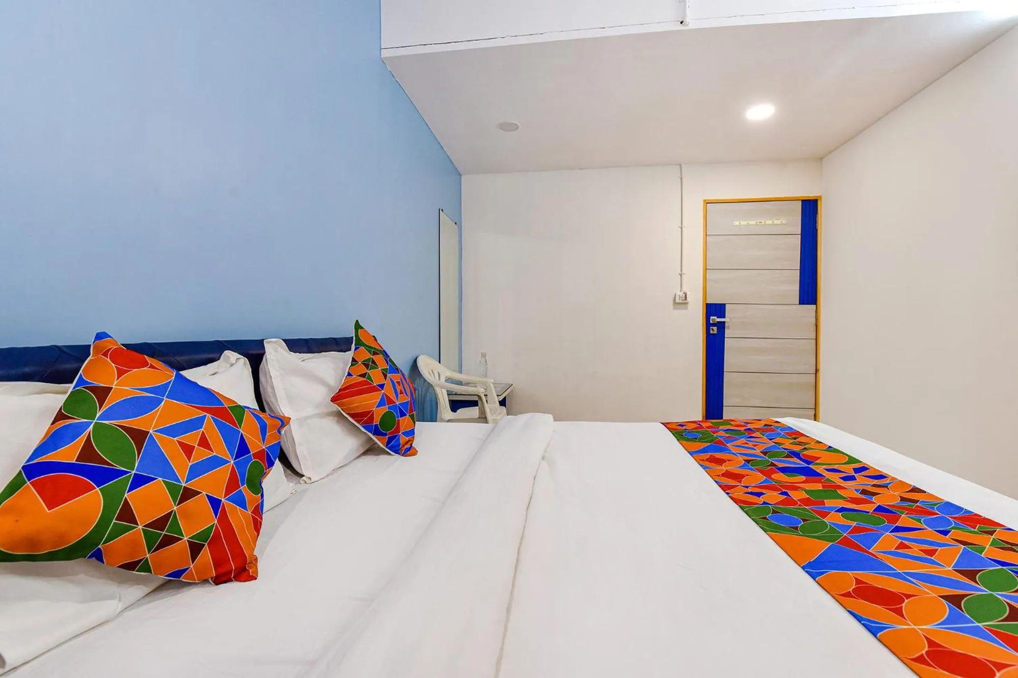 Bed in Via Solitaire