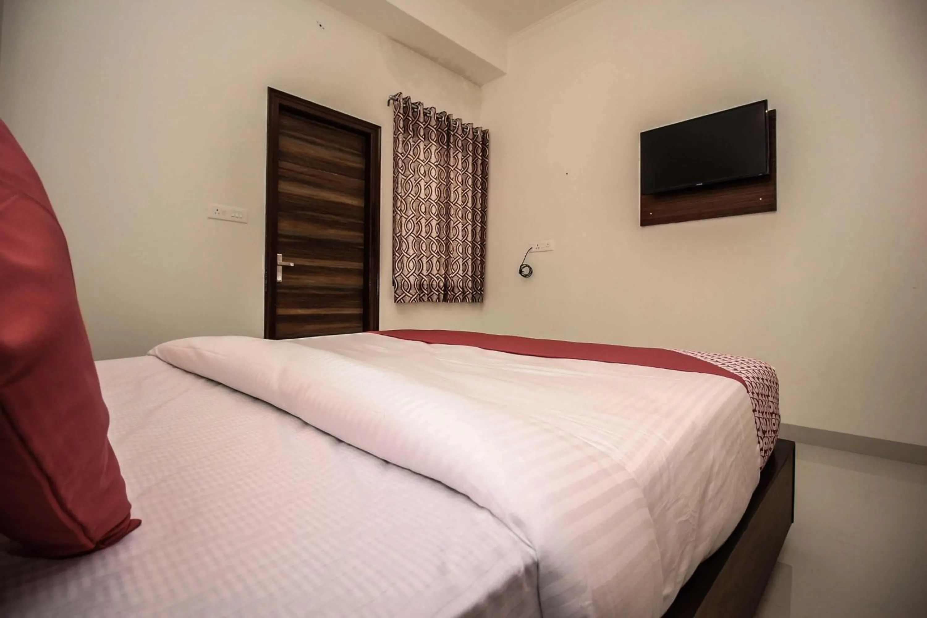 Bedroom in Hotel Karni Vilas