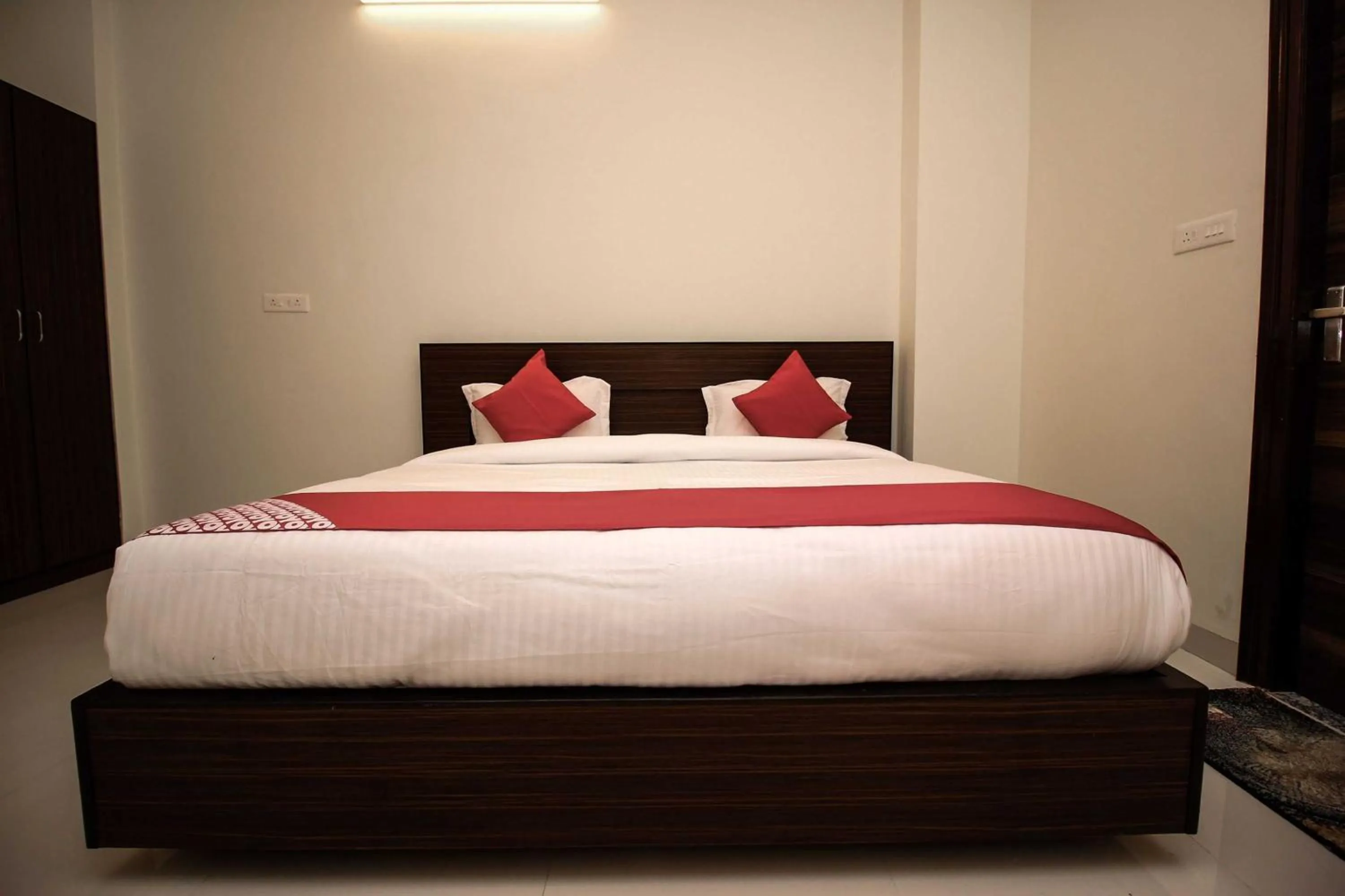 Bedroom in Hotel Karni Vilas