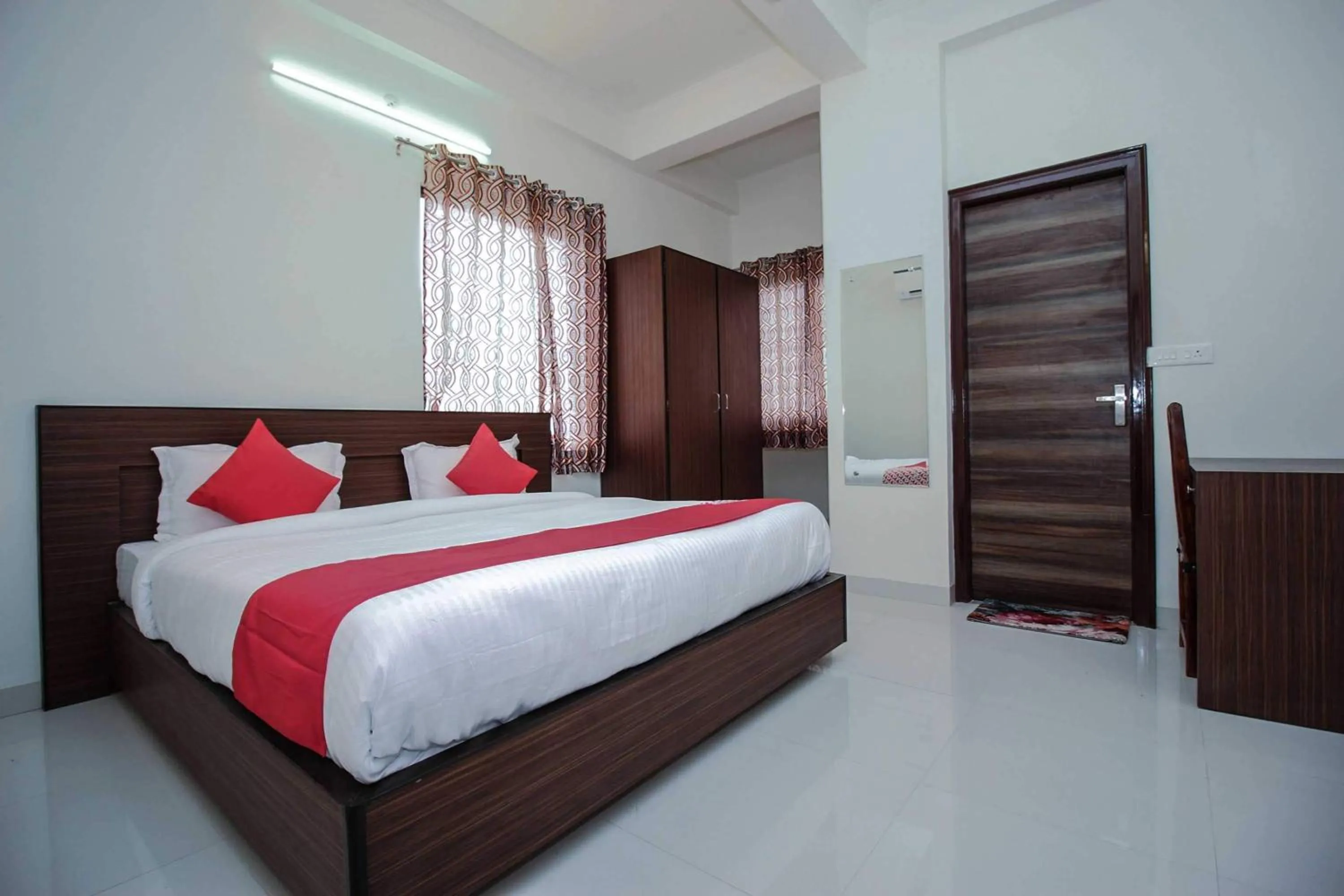 Bedroom in Hotel Karni Vilas