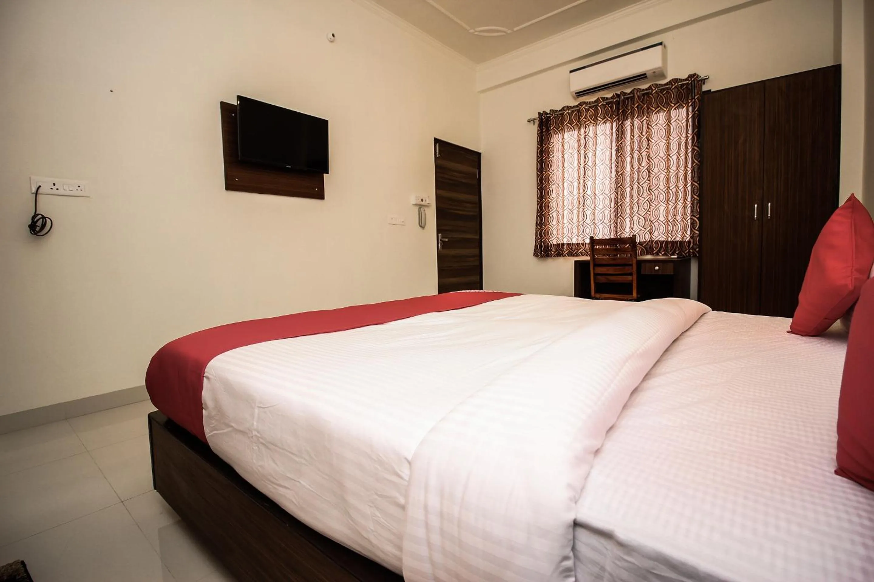 Bedroom in Hotel Karni Vilas