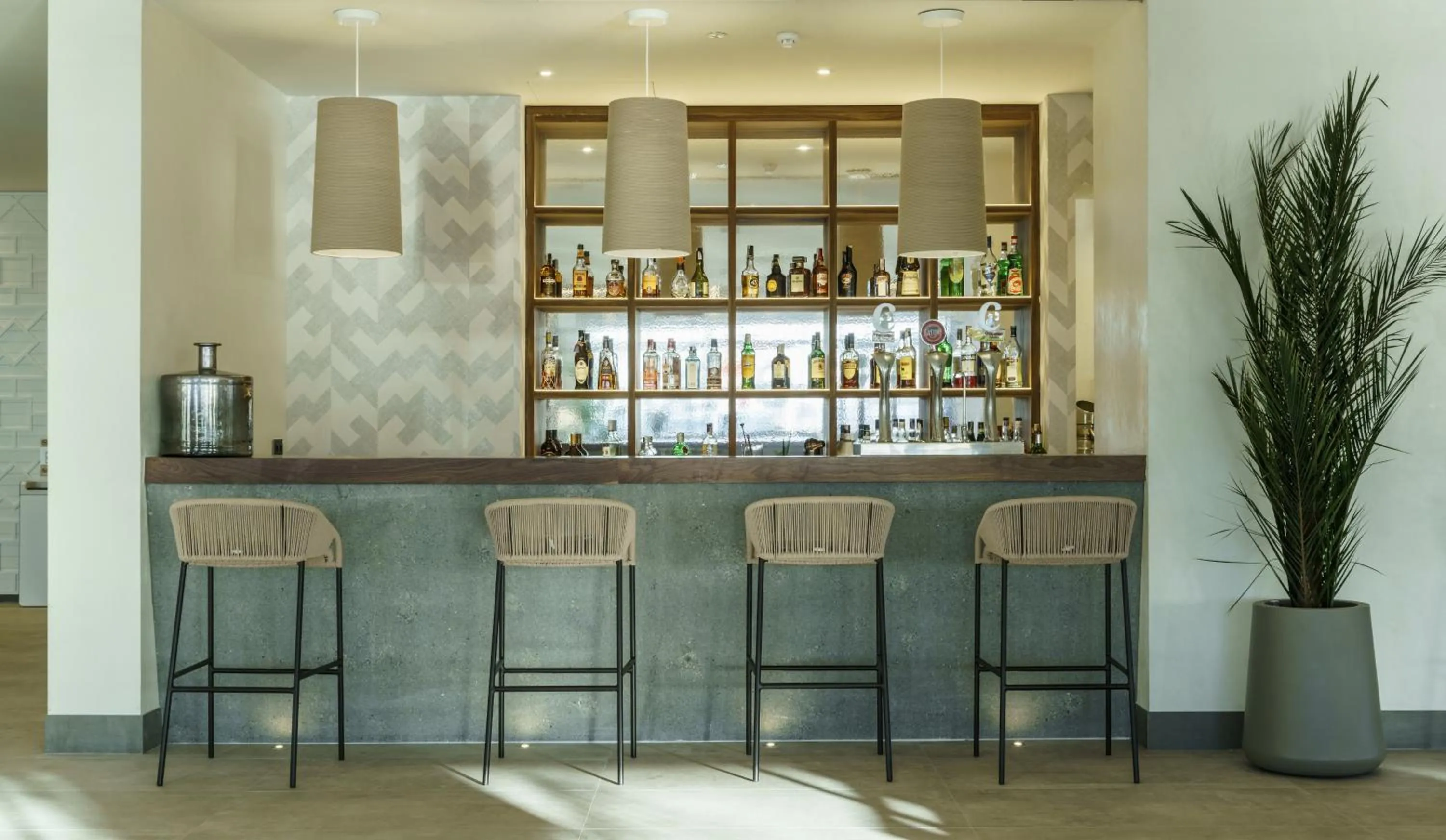 Lounge or bar in Ilunion Fuengirola