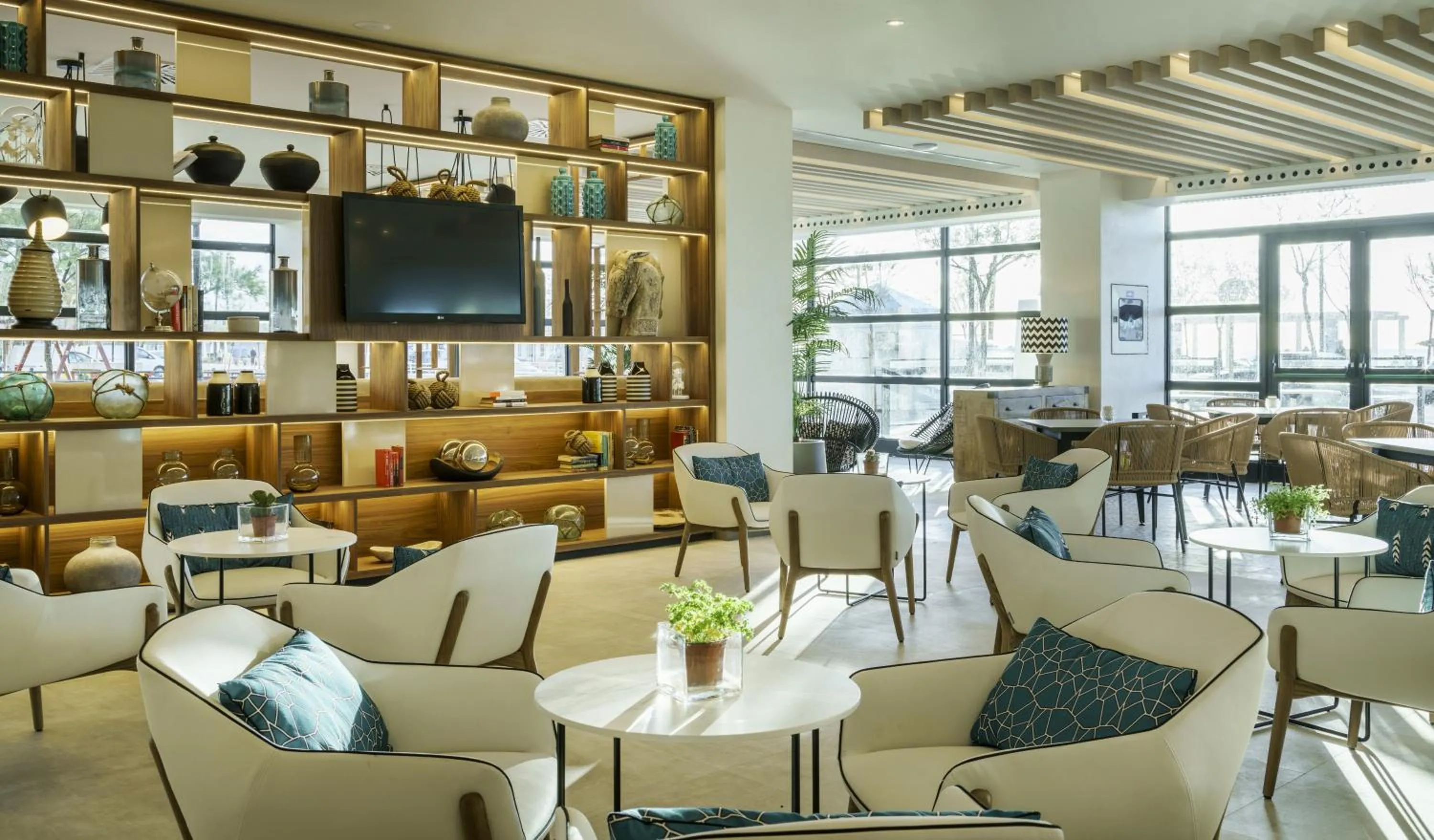 Lobby or reception in Ilunion Fuengirola