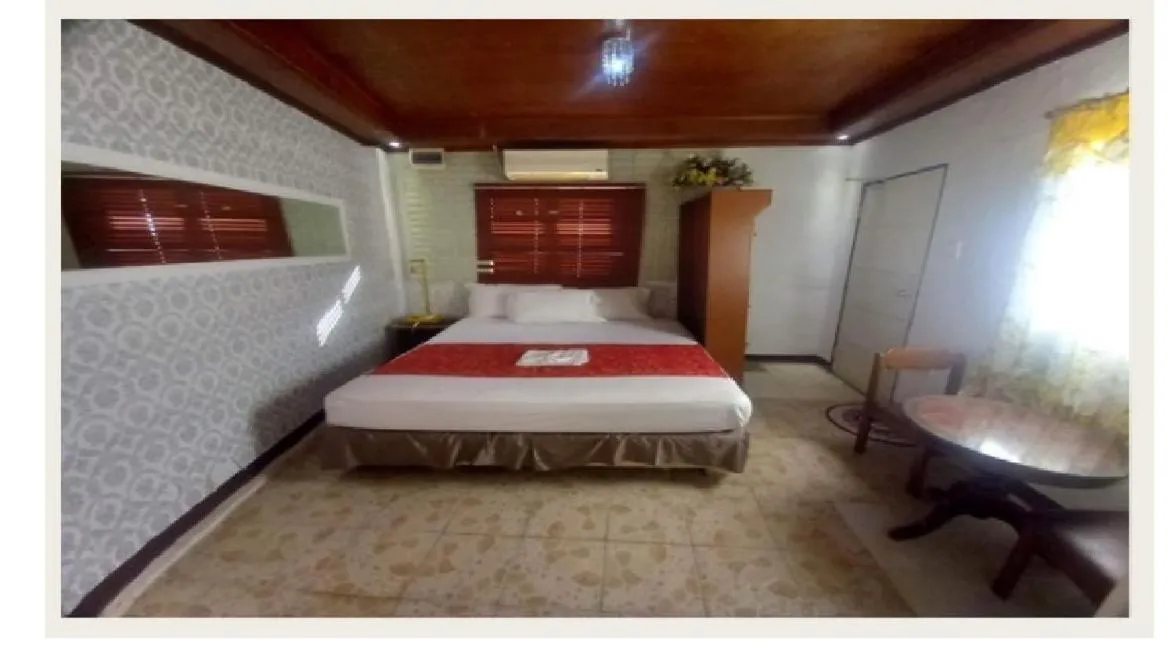 Bed in Casa de Robles Tanay Rizal